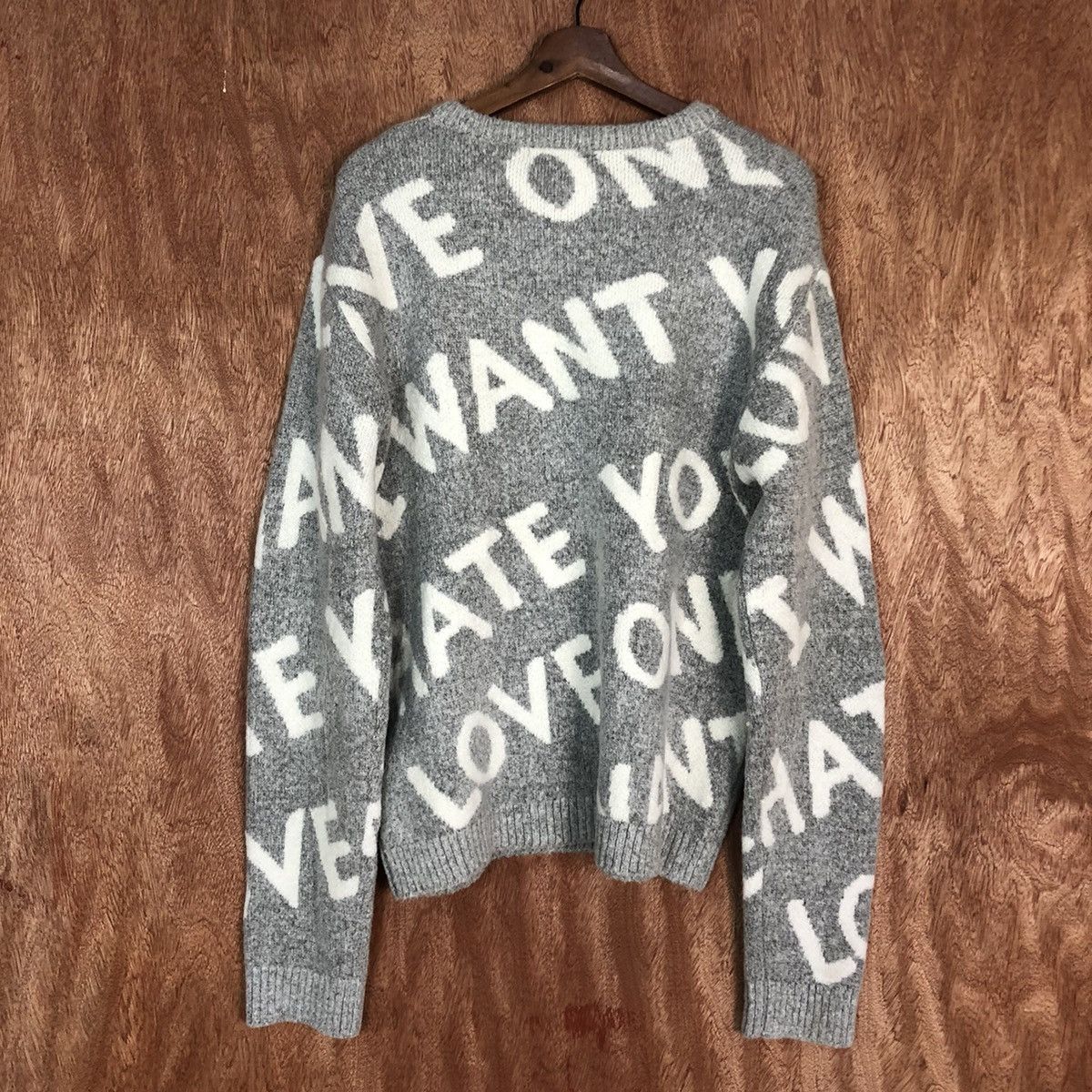 Vintage DL Vampire Weekend Grey full print KNitwear #c749 Size US M / EU 48-50 / 2 - 11 Thumbnail
