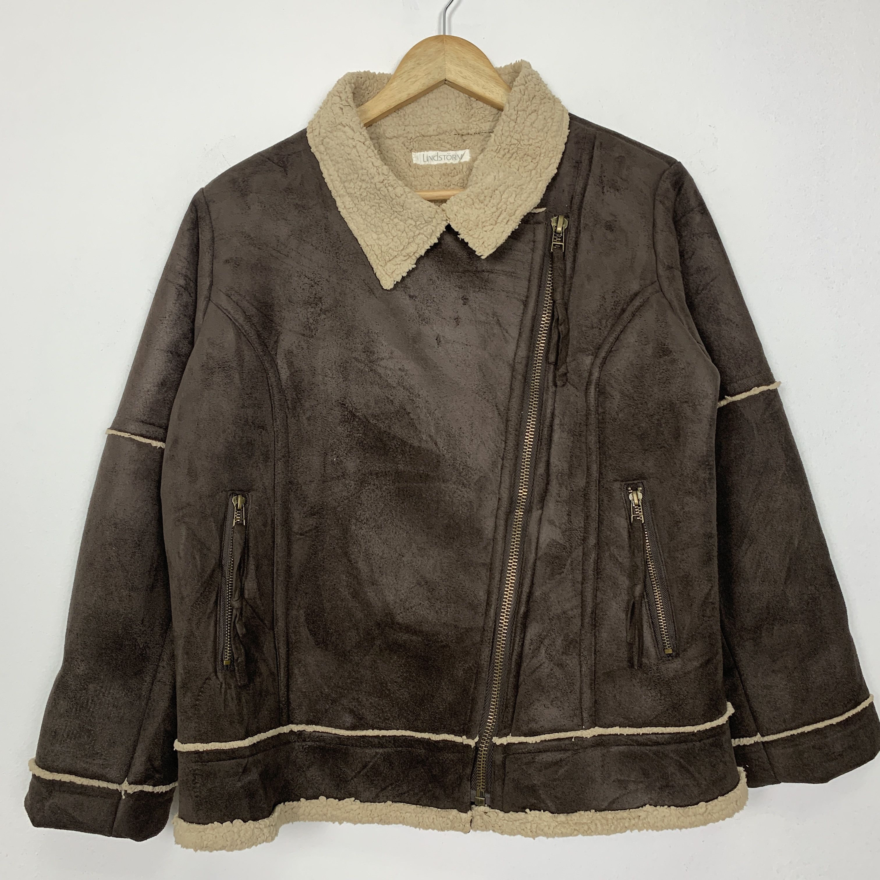 image of Avant Garde x Vintage Suede Leather Jackets Sherpa Lining in Dark Brown, Women's (Size Medium)