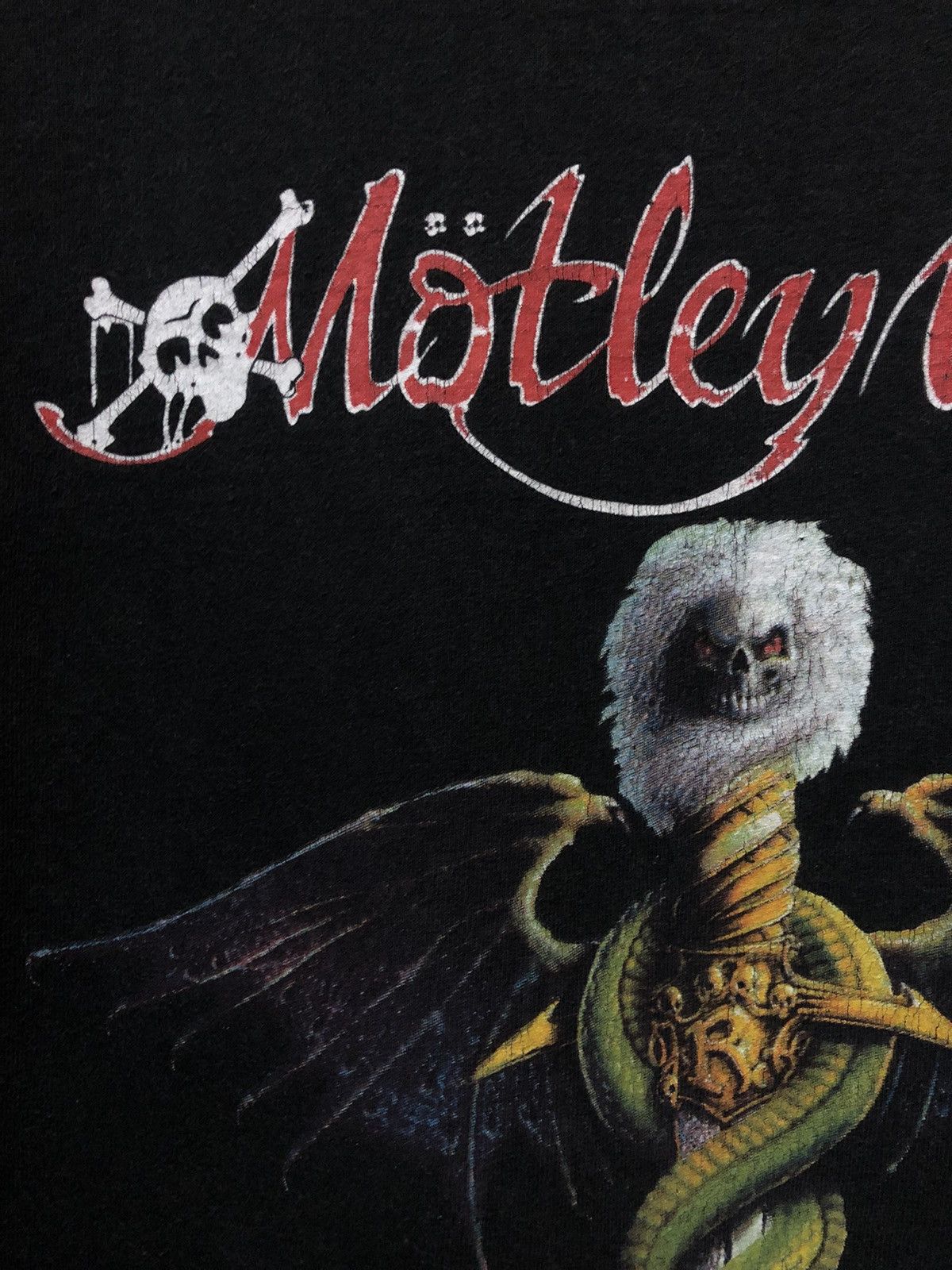 Band Tees × Vintage Vintage Motley Crue Metal Band Dr. FeelGood Album Tee Shirt Size US XL / EU 56 / 4 - 4 Thumbnail