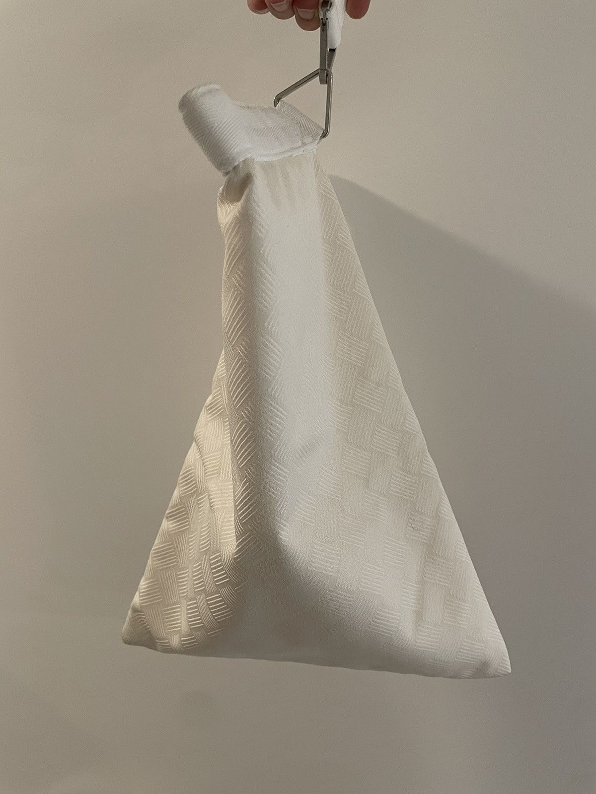 Bottega Veneta White Medium Trekking Triangle Pouch Size ONE SIZE - 3 Thumbnail