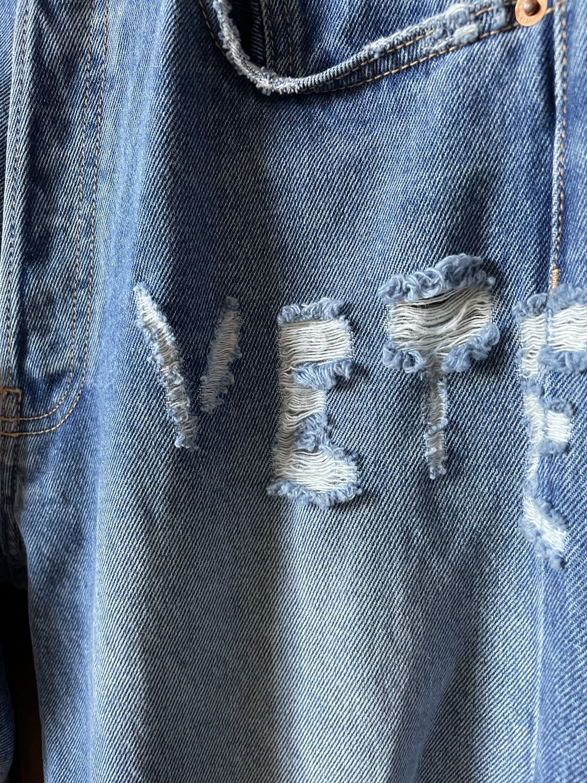 Vetements Anarchy Distressed Washed Denim Size US 30 / EU 46 - 3 Thumbnail