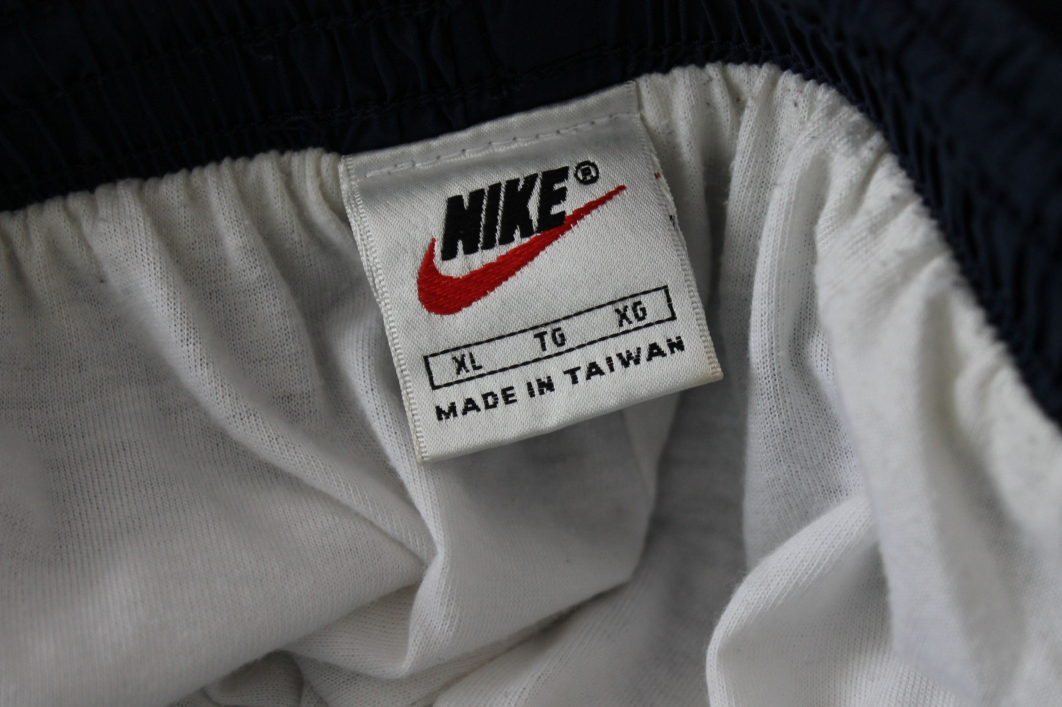Nike Vintage Nike embroidered swoosh sweatpants Size US 36 / EU 52 - 5 Thumbnail
