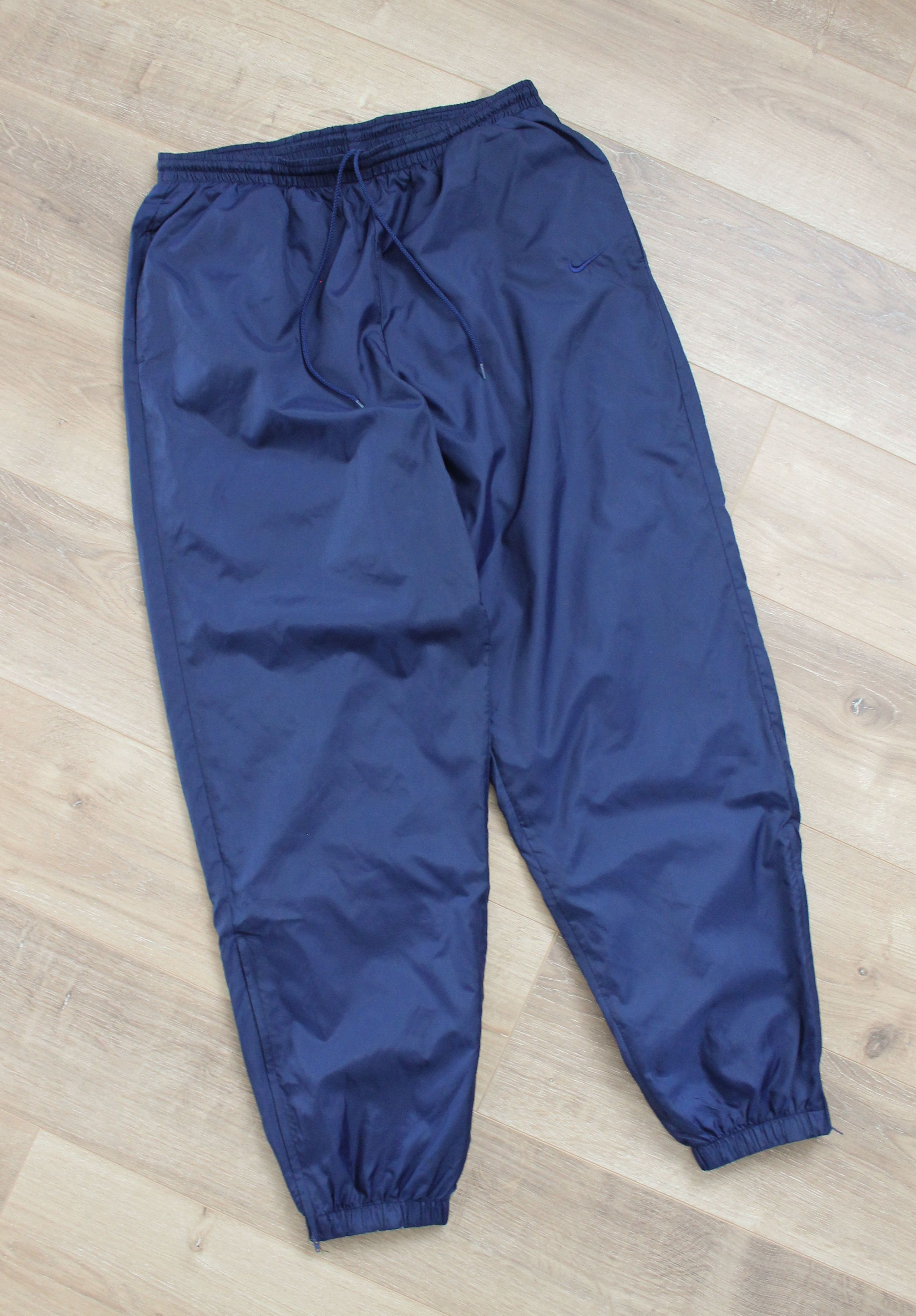 Nike Vintage Nike embroidered swoosh sweatpants Size US 36 / EU 52 - 2 Thumbnail