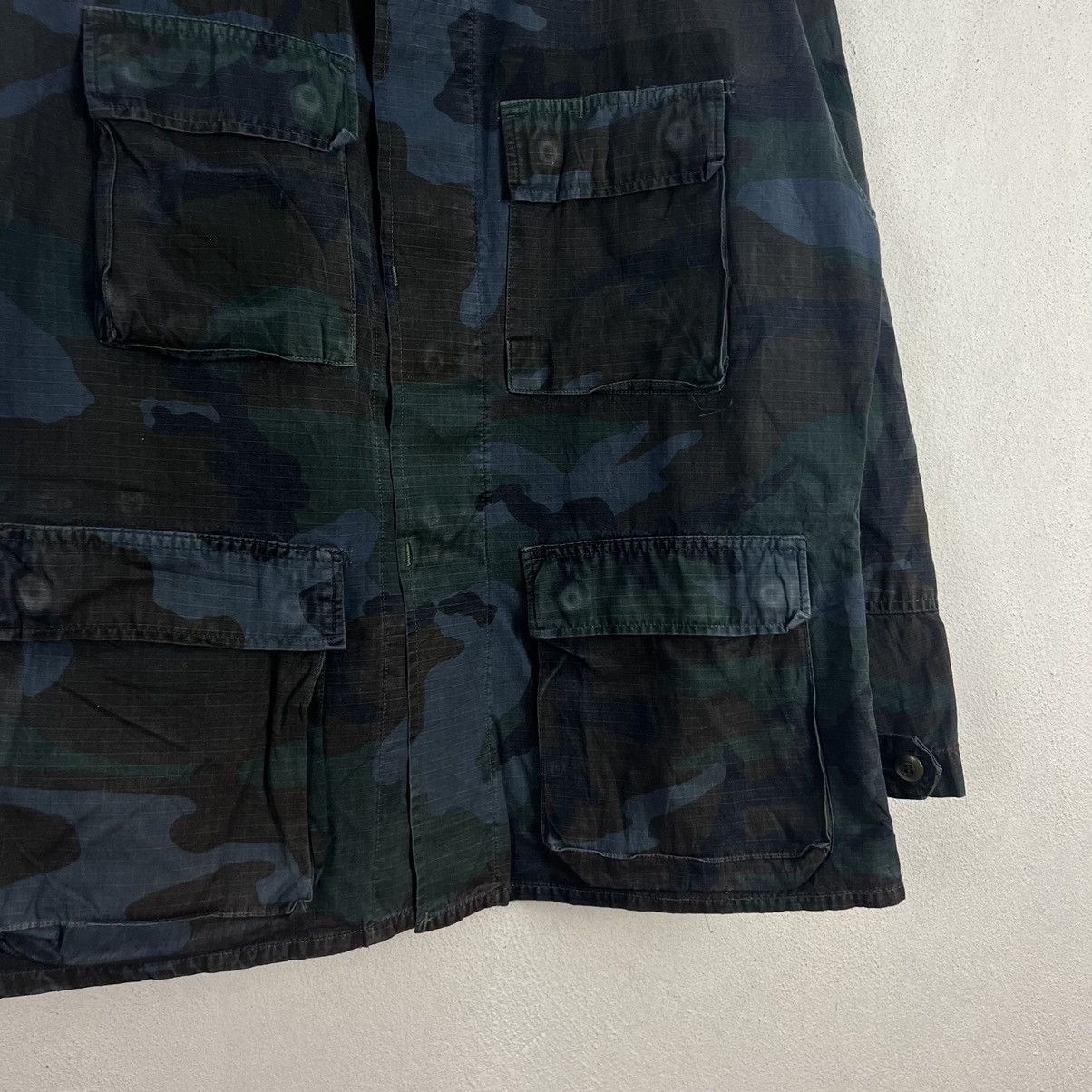 Vintage RARE DESIGN MILITARY ARMY CARGO JACKET CAMO DESIGN POCKET Size US M / EU 48-50 / 2 - 4 Thumbnail