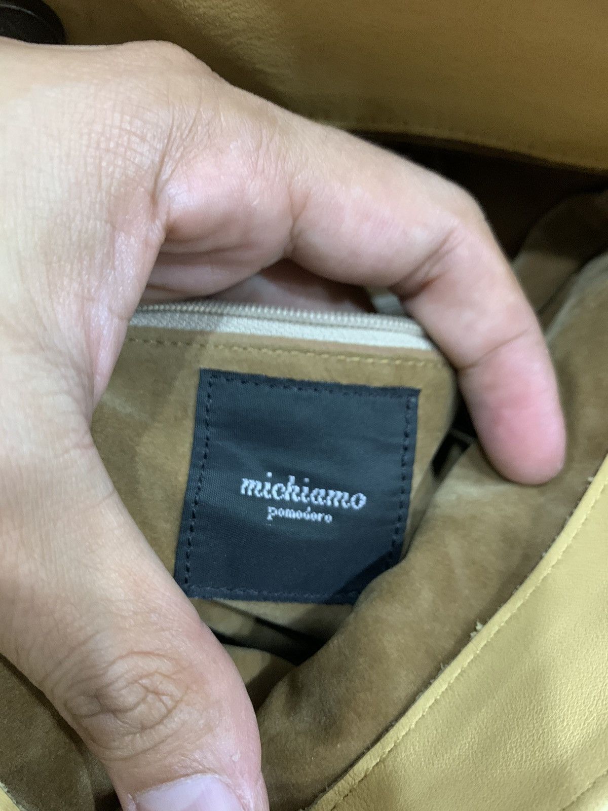 Designer × Japanese Brand MICHIAMO POMODORO GRAIN LEATHER SLING SHOULDER BAG Size ONE SIZE - 10 Thumbnail