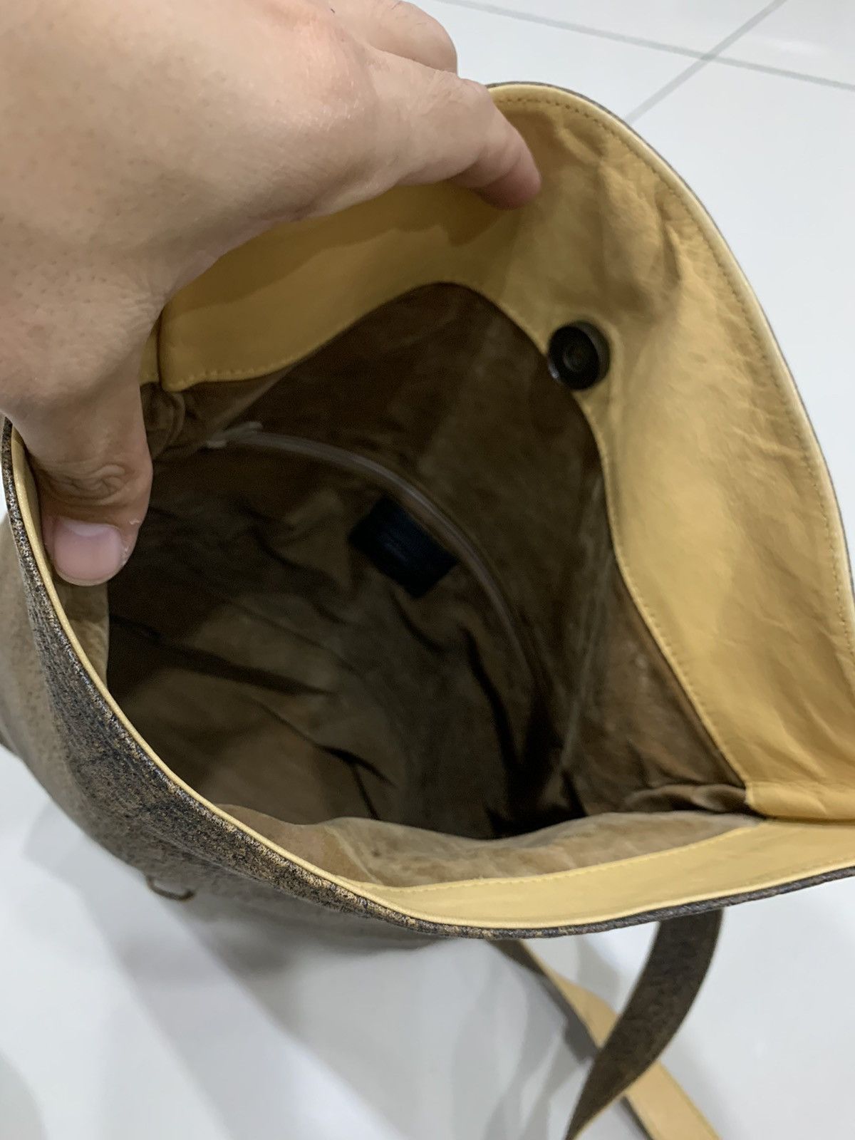Designer × Japanese Brand MICHIAMO POMODORO GRAIN LEATHER SLING SHOULDER BAG Size ONE SIZE - 9 Thumbnail