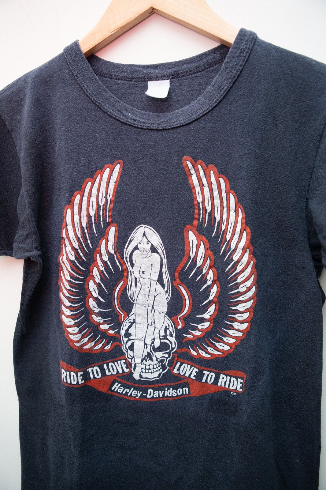 Vintage Vtg Harley Davidson 70’s Ringer Tee T-shirt NUDE Winged Lady Size US M / EU 48-50 / 2 - 1 Thumbnail