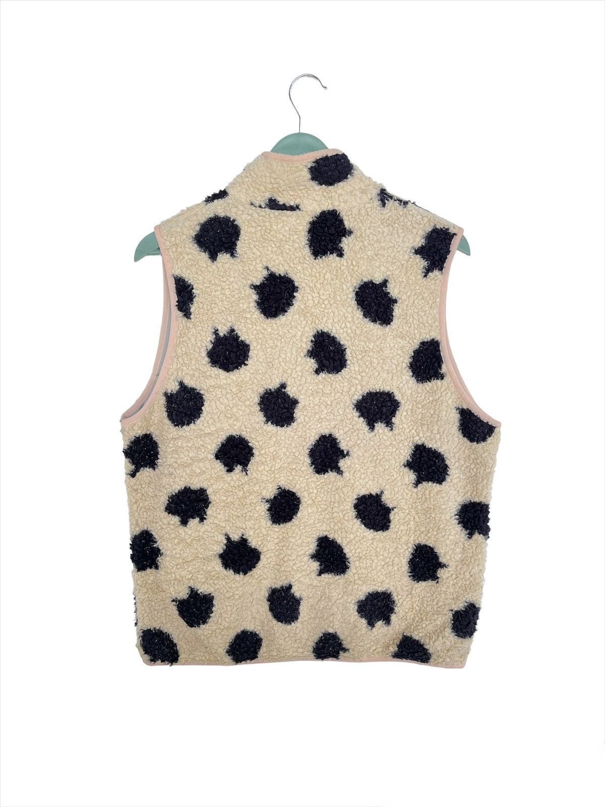 ISSEY MIYAKE NE-NET COW PRINTED SHERPA FLEECE VEST