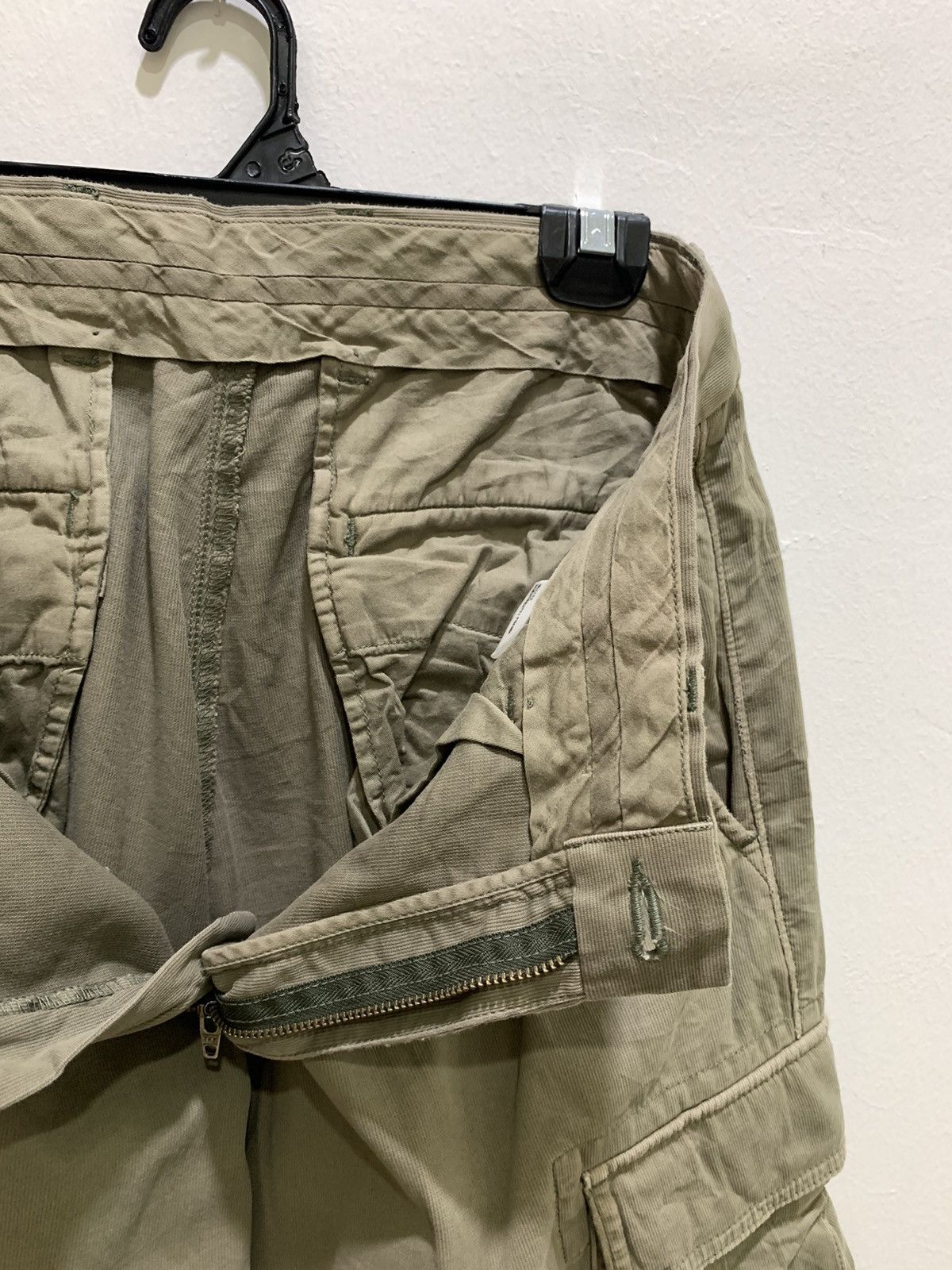 Japanese Brand × Uniqlo UNIQLO Bleach Effect Paint Splatter Style TieDye Cargo Pant Size US 32 / EU 48 - 16 Thumbnail