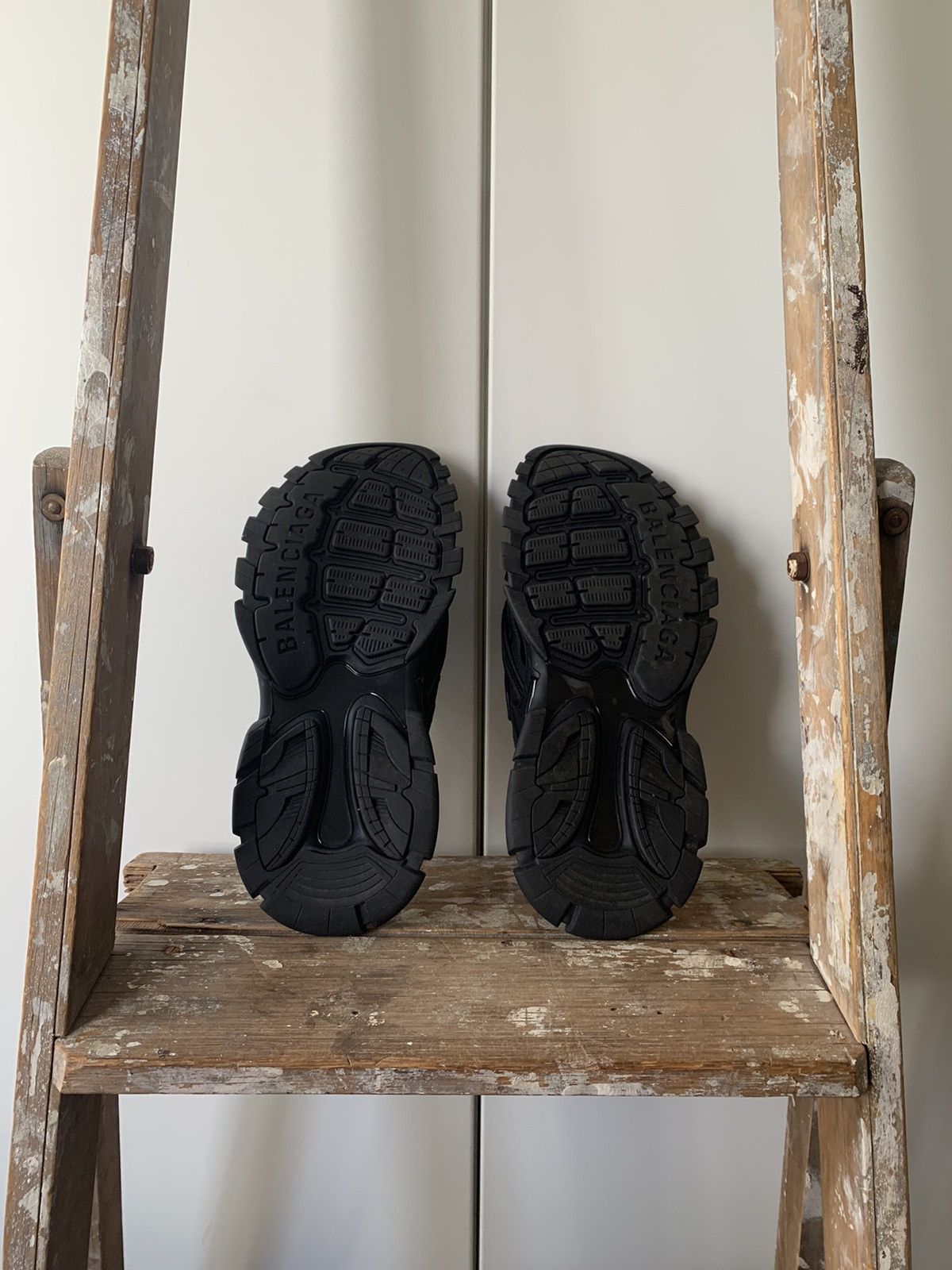 Balenciaga BALENCIAGA TRACK SLIDE SANDALS Size US 10 / EU 43 - 11 Thumbnail