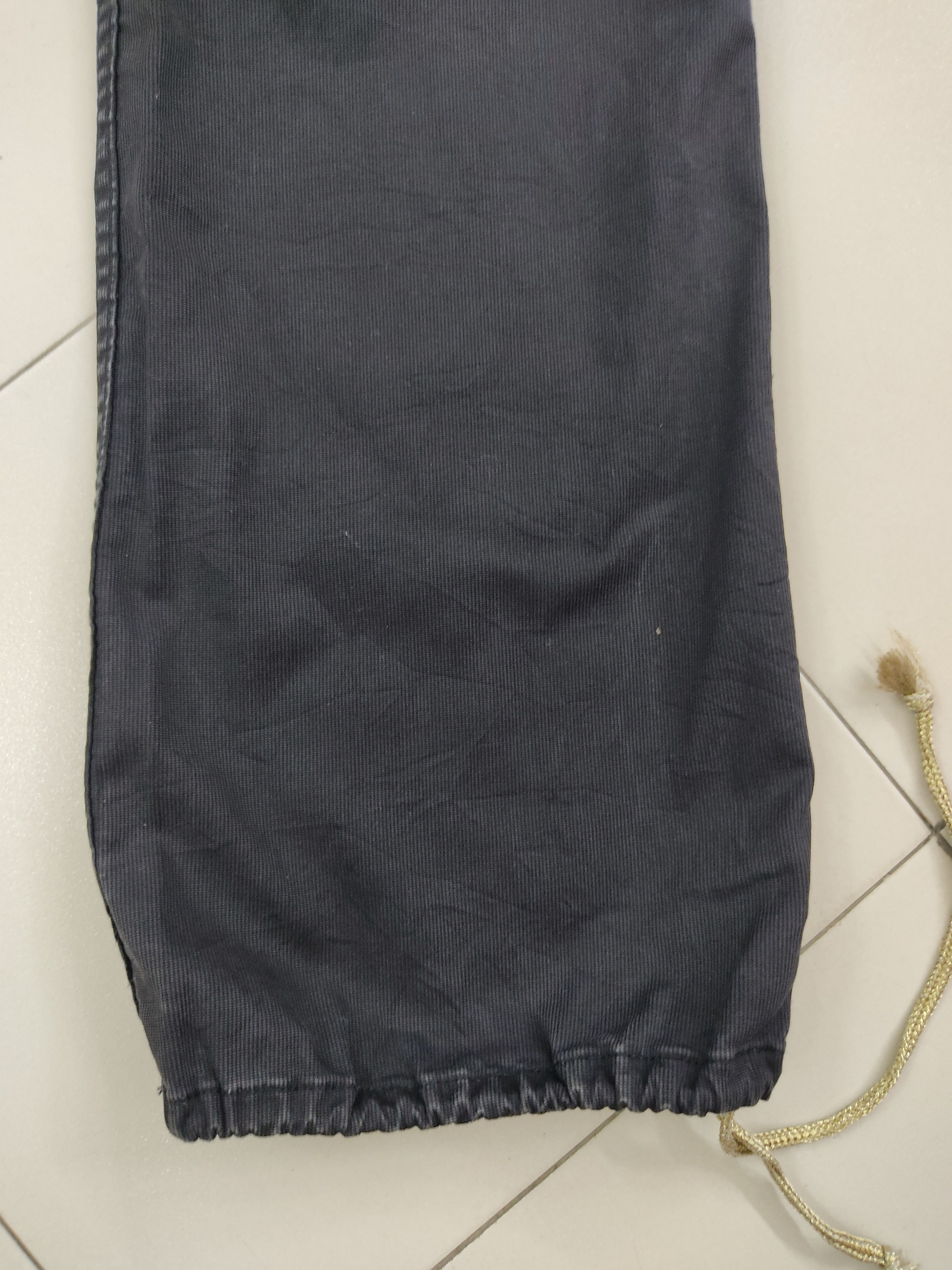 Japanese Brand Crystal Ball Multipocket Utility Black Cargo Pants Size US 30 / EU 46 - 11 Thumbnail