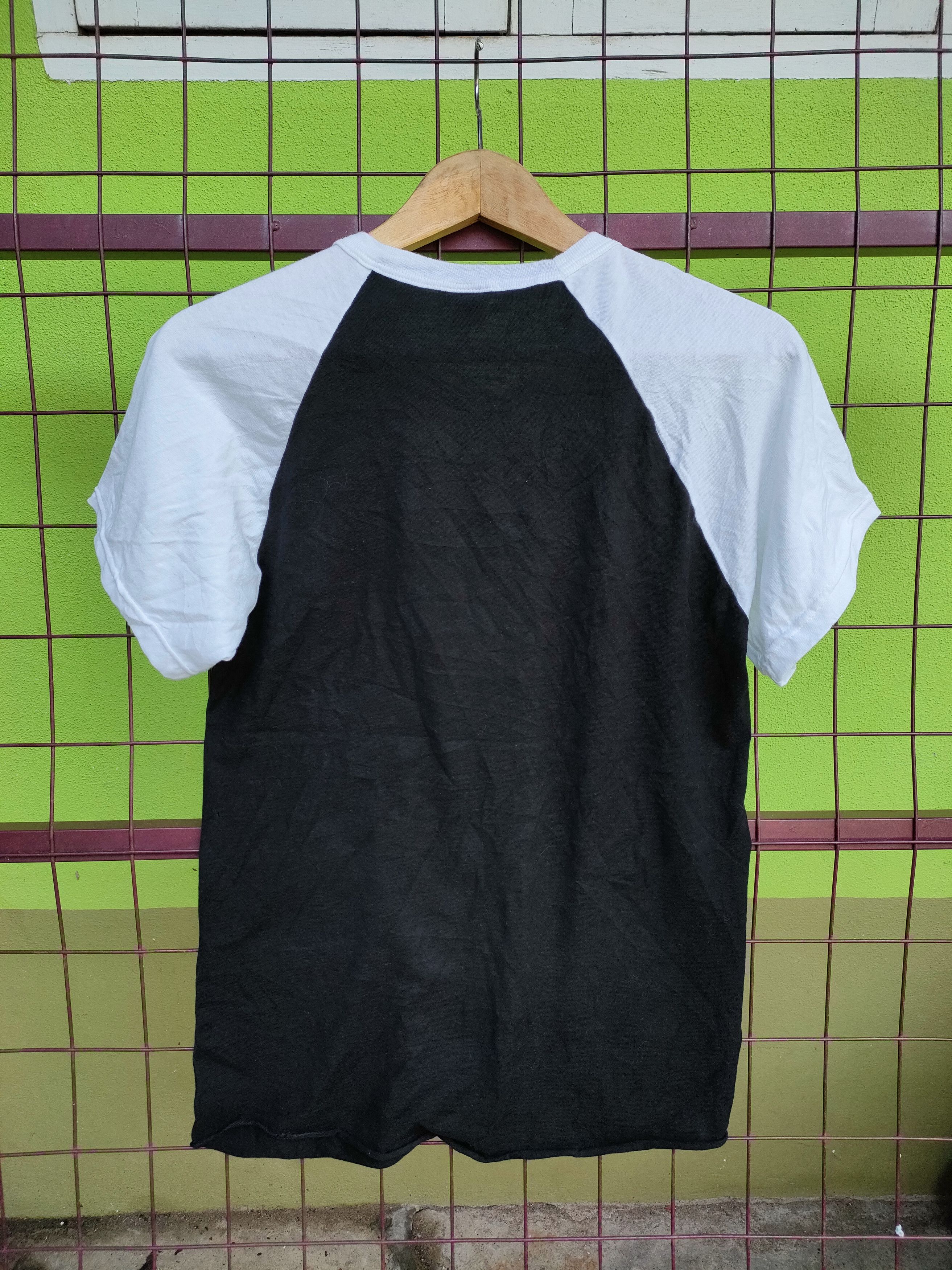 Band Tees Raglan Queens Of The Stone Age T-shirt Size US S / EU 44-46 / 1 - 2 Thumbnail