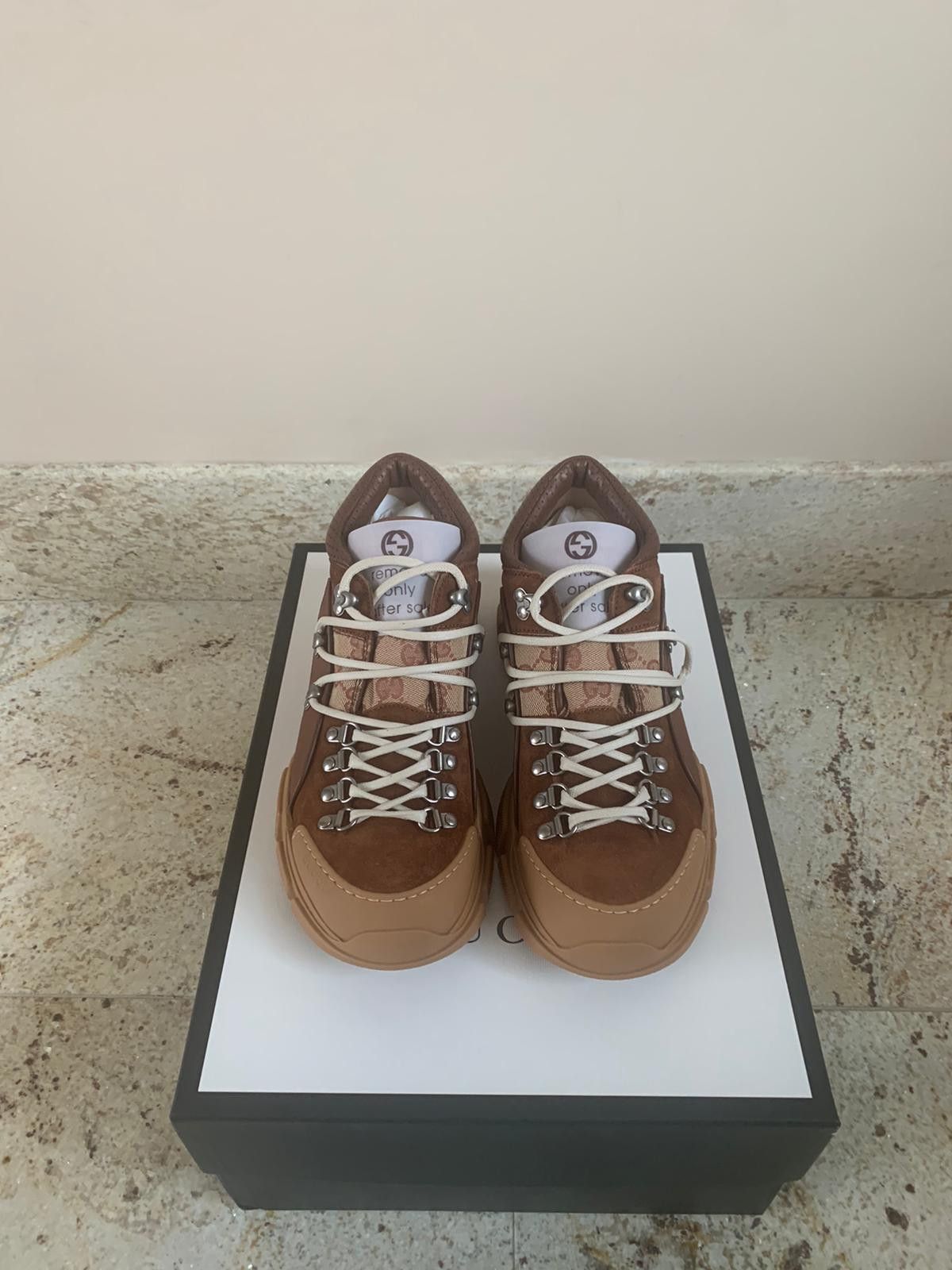 Gucci Monogram Flashtrek Sneakers in Beige Size US 9 / EU 42 - 5 Thumbnail