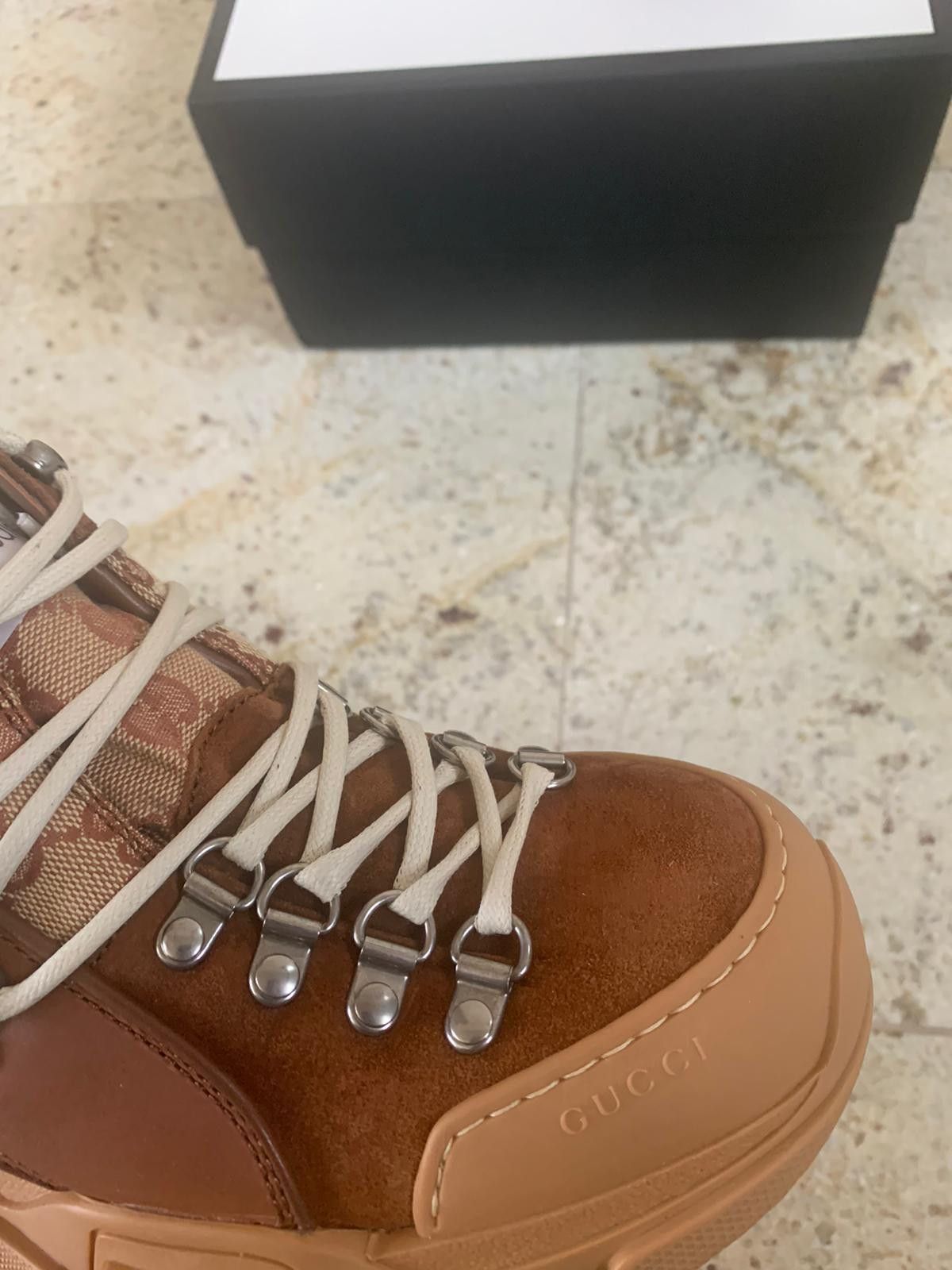 Gucci Monogram Flashtrek Sneakers in Beige Size US 9 / EU 42 - 7 Thumbnail