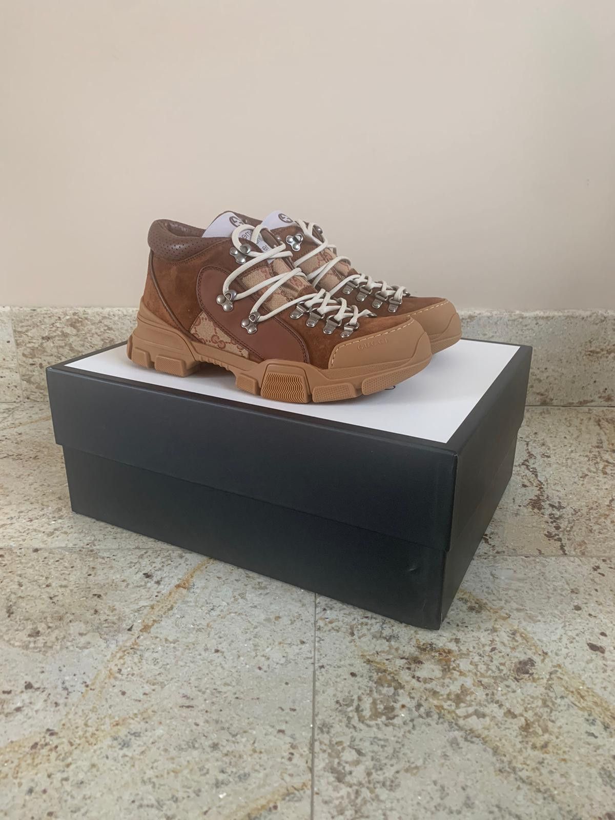 Gucci Monogram Flashtrek Sneakers in Beige Size US 9 / EU 42 - 3 Thumbnail