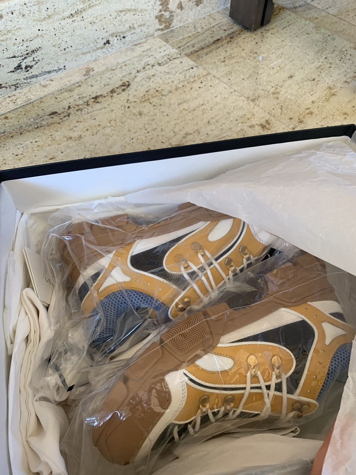 Gucci Flashtrek Sneaker in Multicolor Size US 8 / EU 41 - 16 Thumbnail