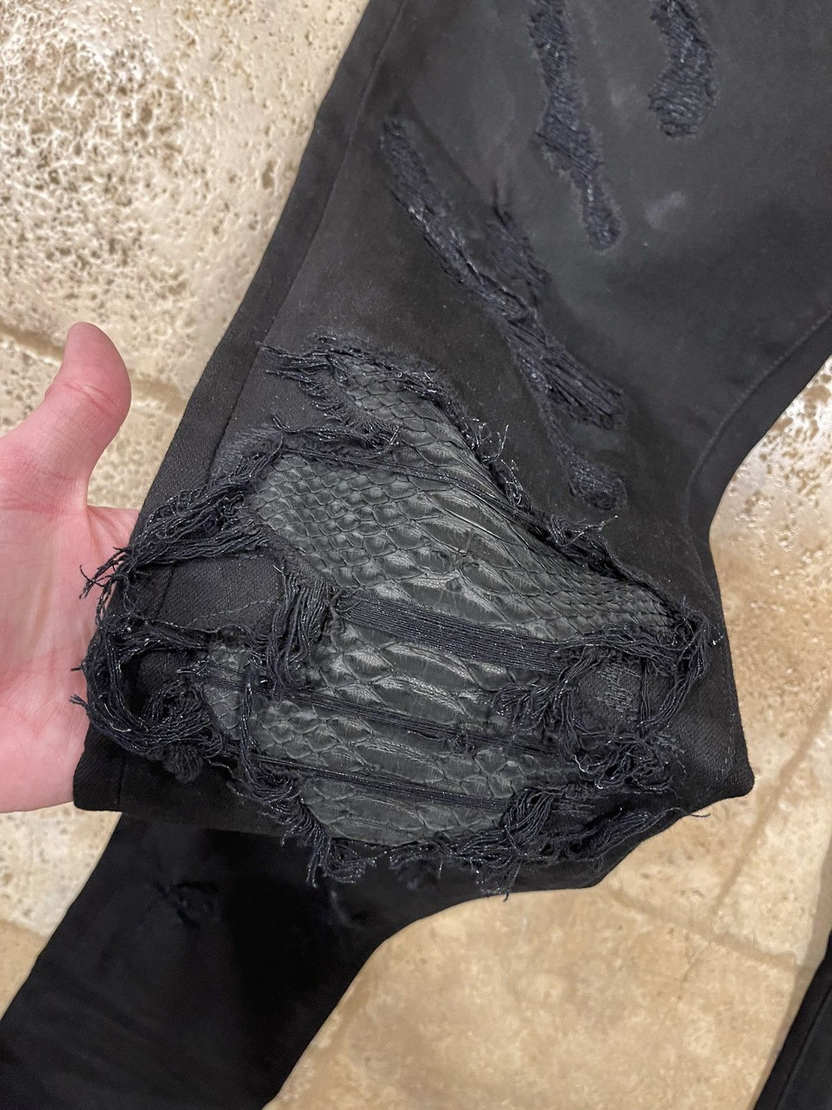 Amiri Mike Amiri AW16 OG Snakeskin Black Denim Jeans RARE Size US 33 - 3 Thumbnail