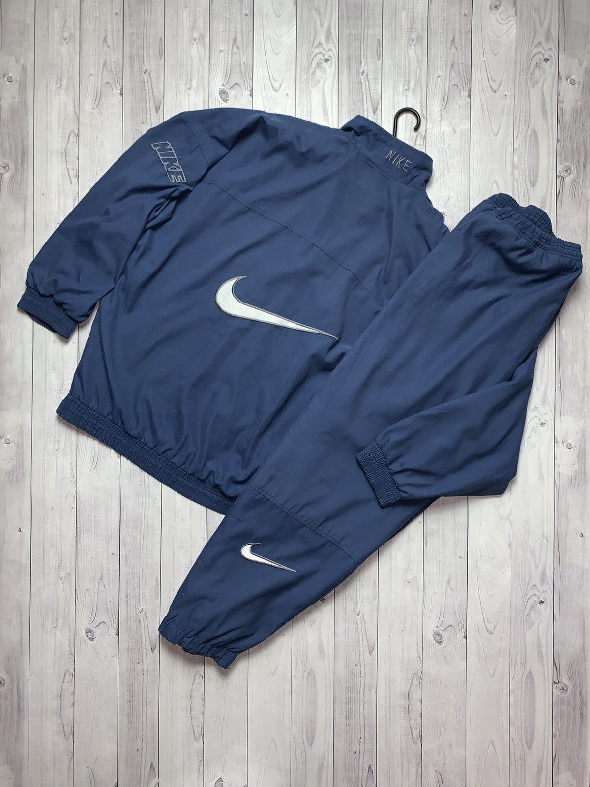 Nike × Vintage Vintage track suit Nike swoosh size Xl logo Size US XL / EU 56 / 4 - 1 Thumbnail