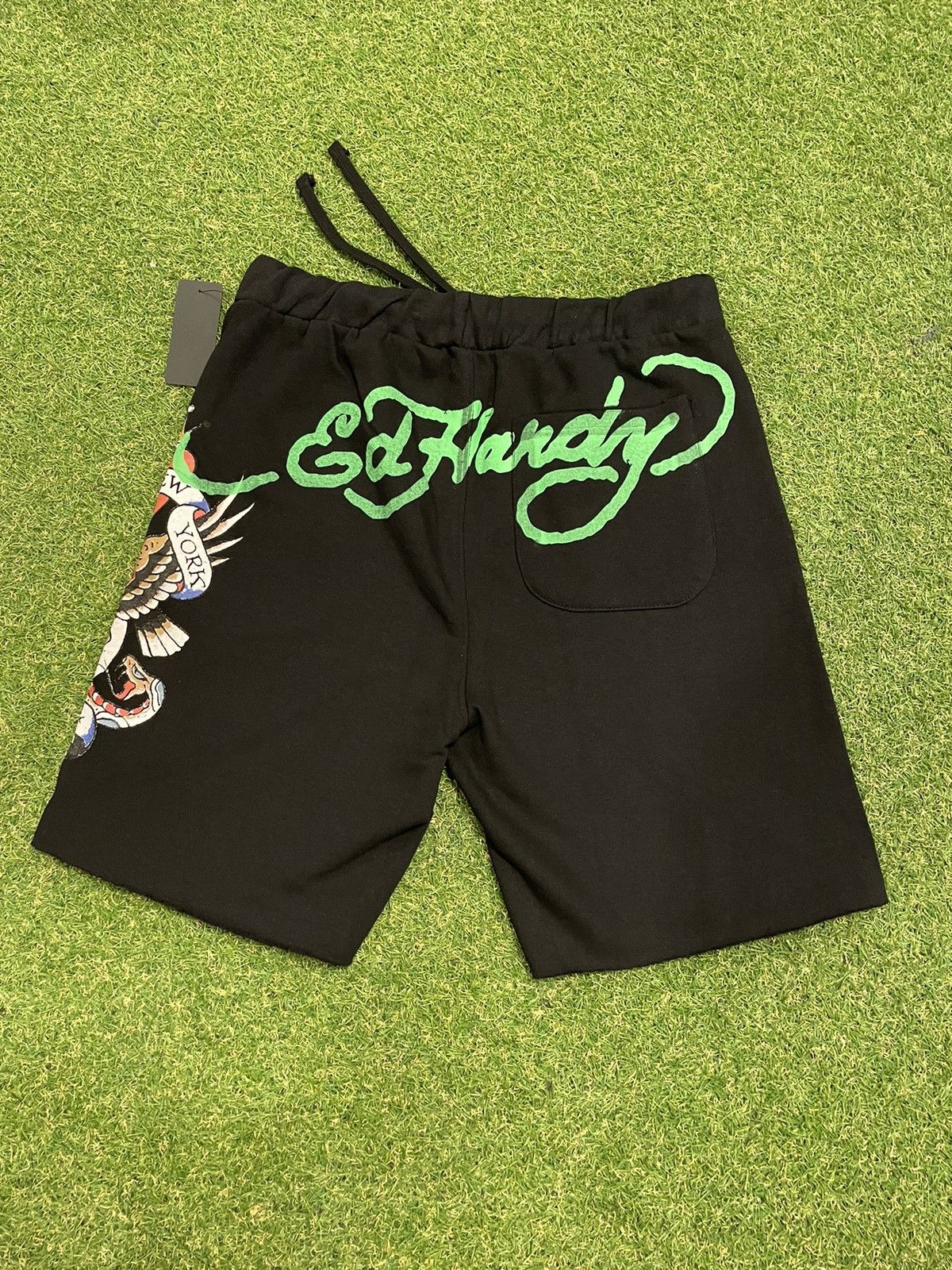 Ed Hardy Ed Hardy NYC Sweatshorts Size US 34 / EU 50 - 1 Thumbnail