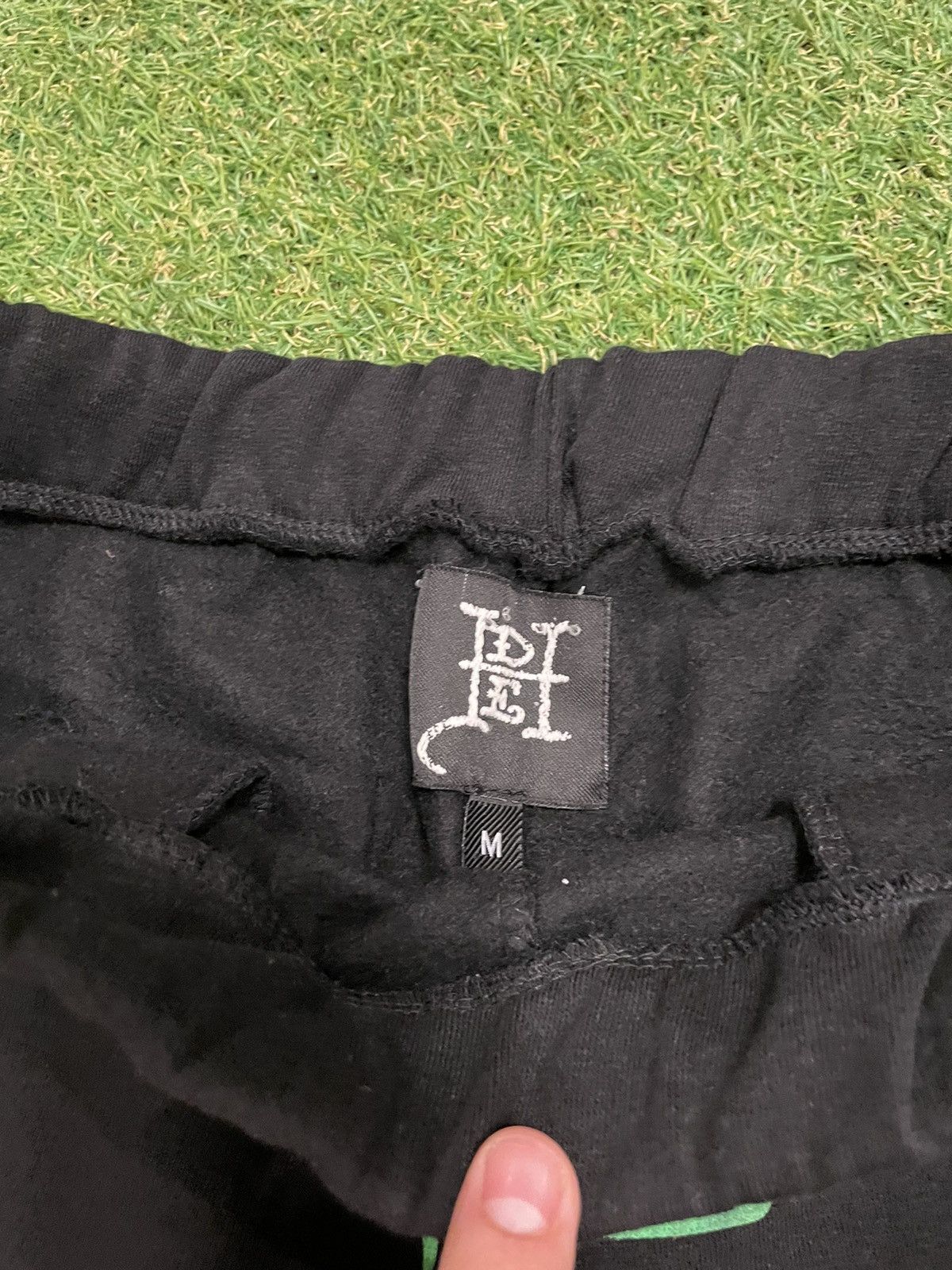 Ed Hardy Ed Hardy NYC Sweatshorts Size US 34 / EU 50 - 5 Thumbnail