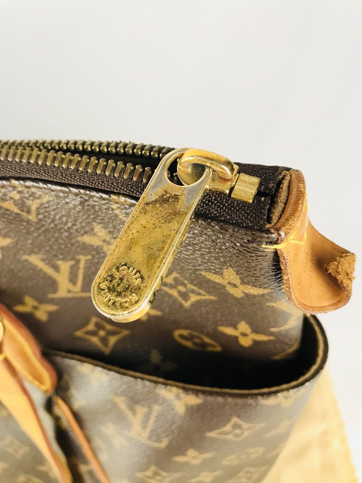 Louis Vuitton Authentic Louis Vuitton Totally MM Shoulderbag Size ONE SIZE - 22 Thumbnail