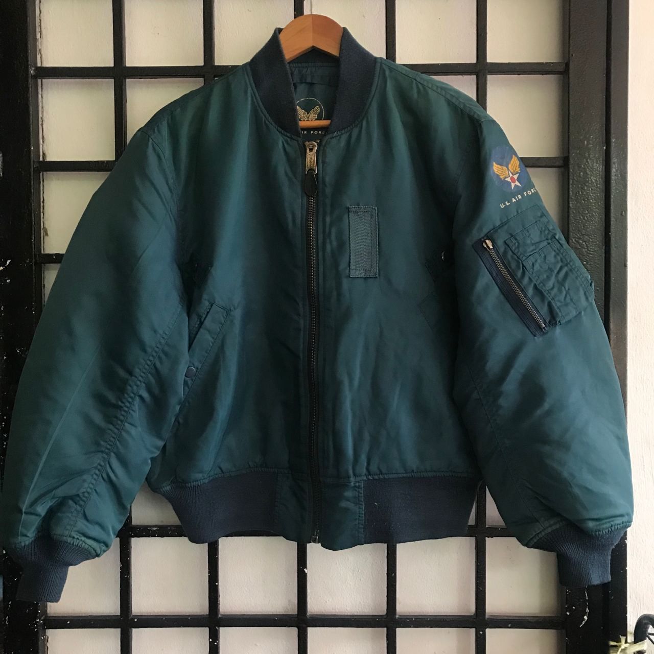 Vintage Vintage U.S AIR FORCE Custom Masterpiece Bomber Jacket Size US M / EU 48-50 / 2 - 3 Thumbnail
