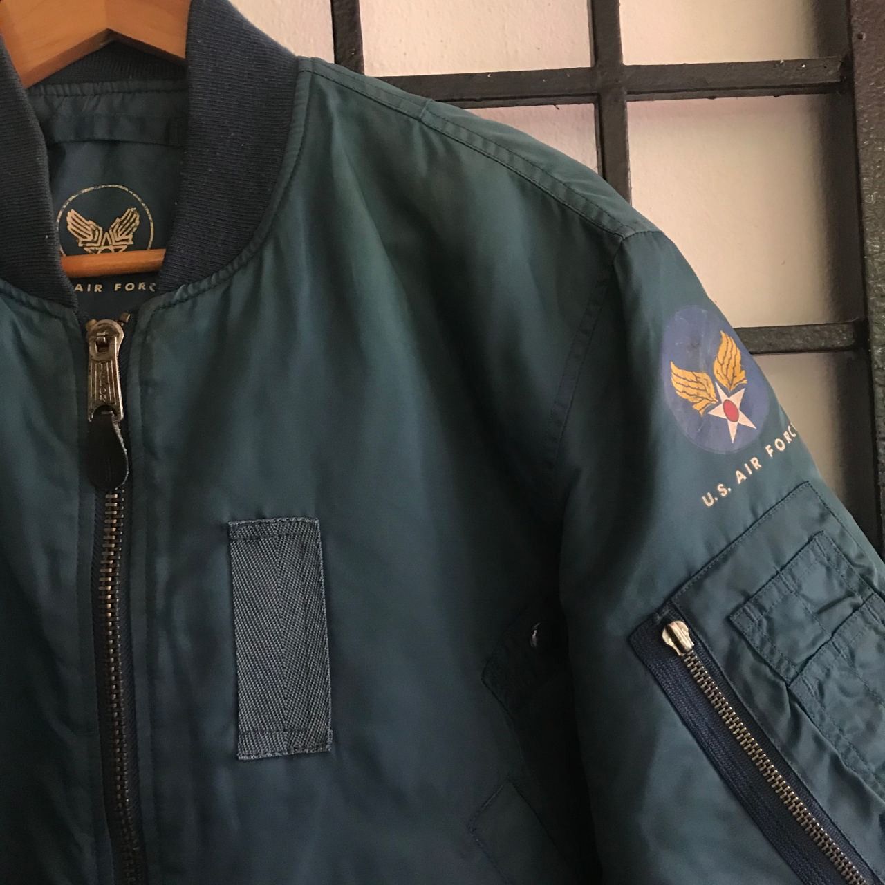 Vintage Vintage U.S AIR FORCE Custom Masterpiece Bomber Jacket Size US M / EU 48-50 / 2 - 4 Thumbnail
