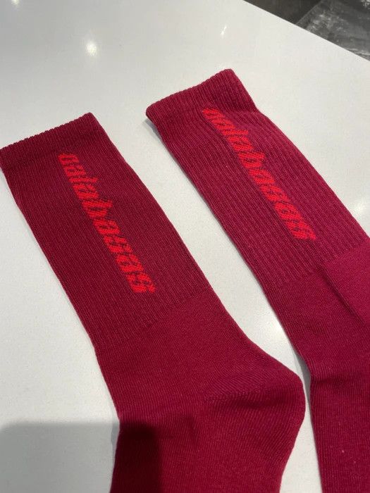 Yeezy Yeezy Season 5 Calabasas Sock Oxblood Size ONE SIZE - 2 Thumbnail