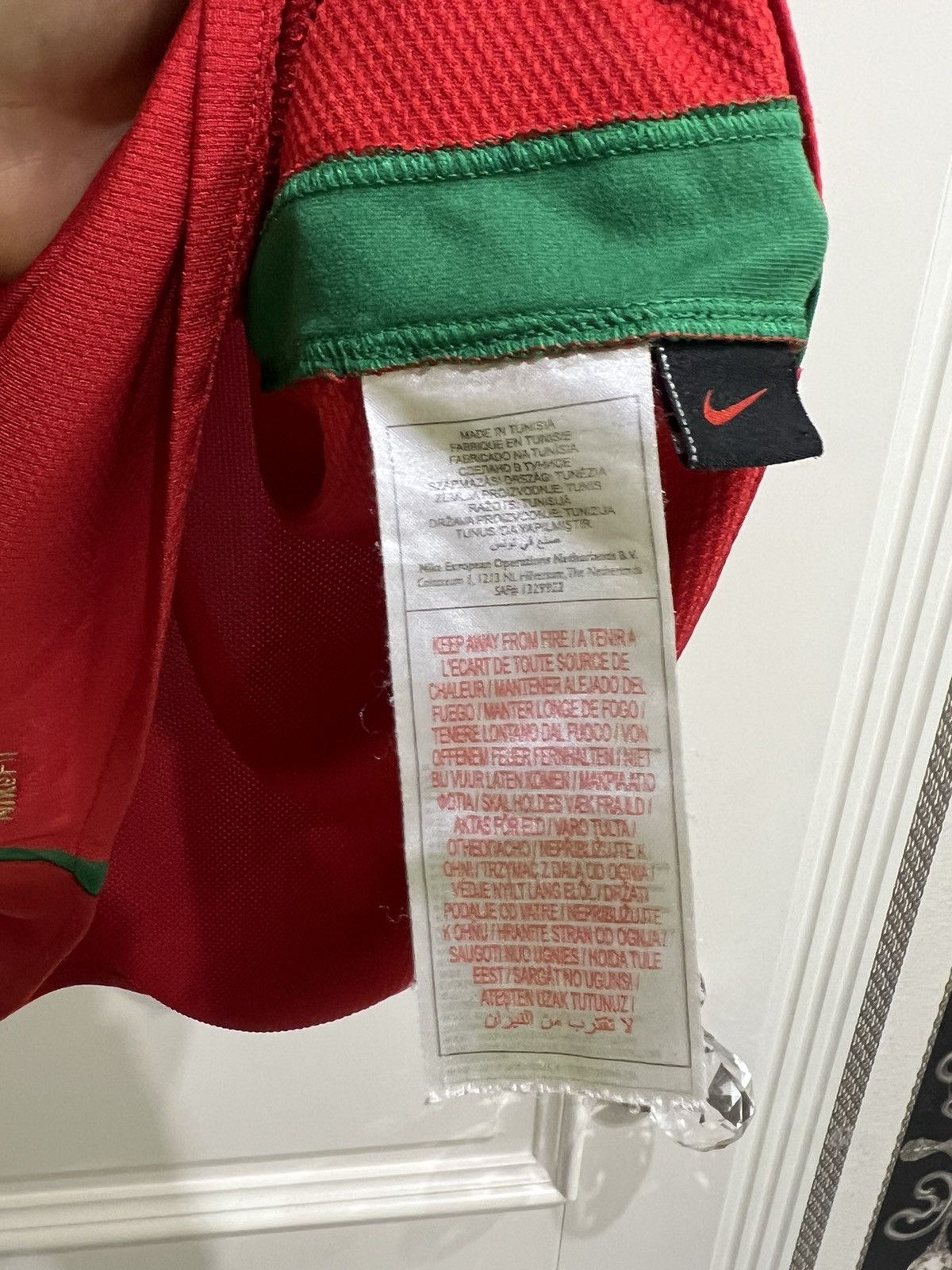 Nike Portugal Nike jersey soccer fifa wolf cup 2008 Size US L / EU 52-54 / 3 - 3 Thumbnail