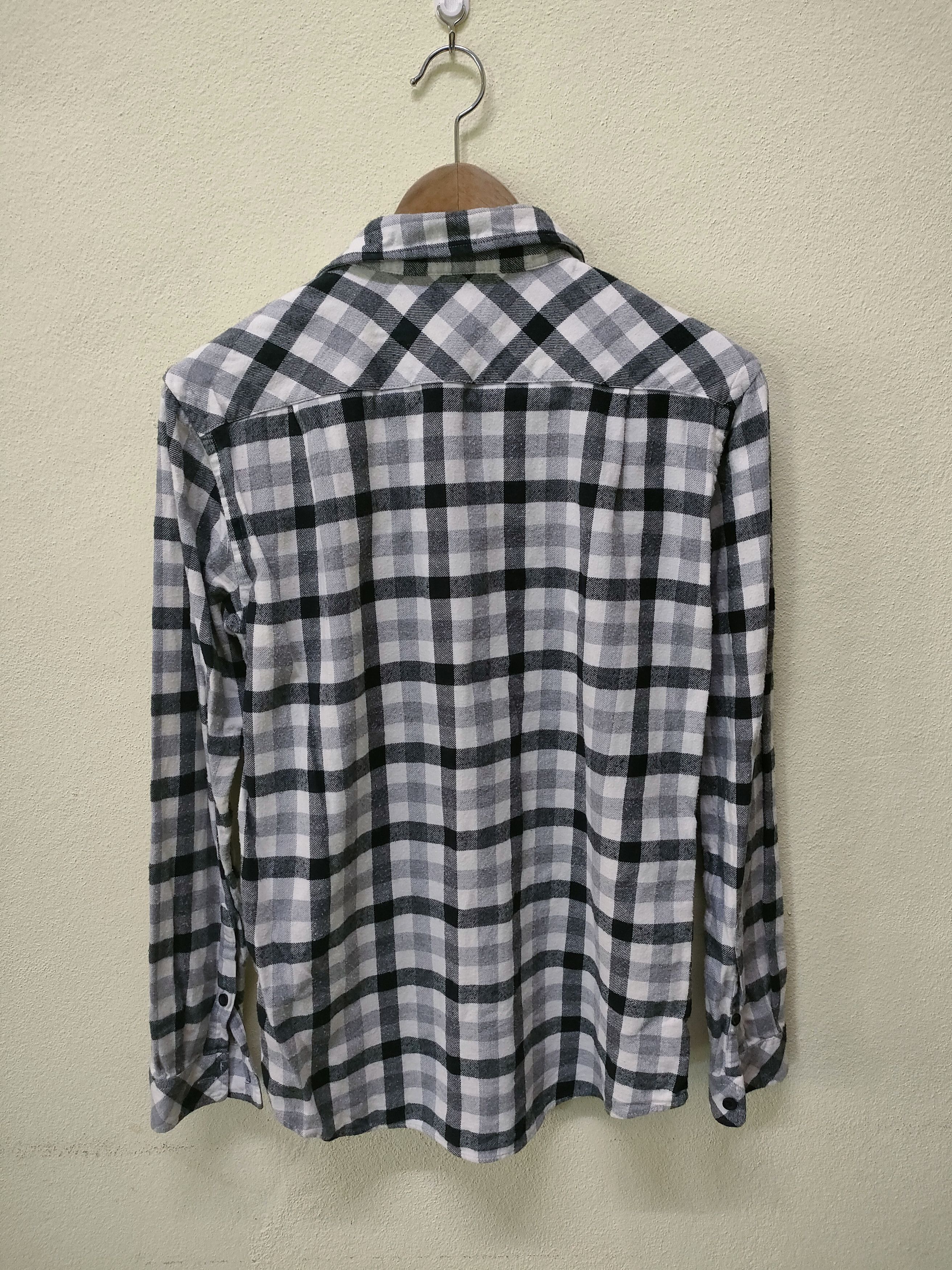 Flannel × Uniqlo × Vintage 🔥 Steal 🔥 Vintage Uniqlo Flannel No Pockets Size US S / EU 44-46 / 1 - 2 Thumbnail