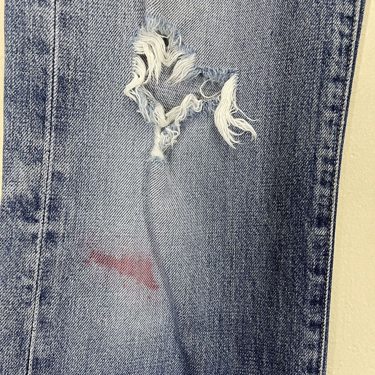 Levi's Vintage 90s Levis Big E Ripped Selvedge Jeans 26x33.5 Size US 26 / EU 42 - 8 Thumbnail