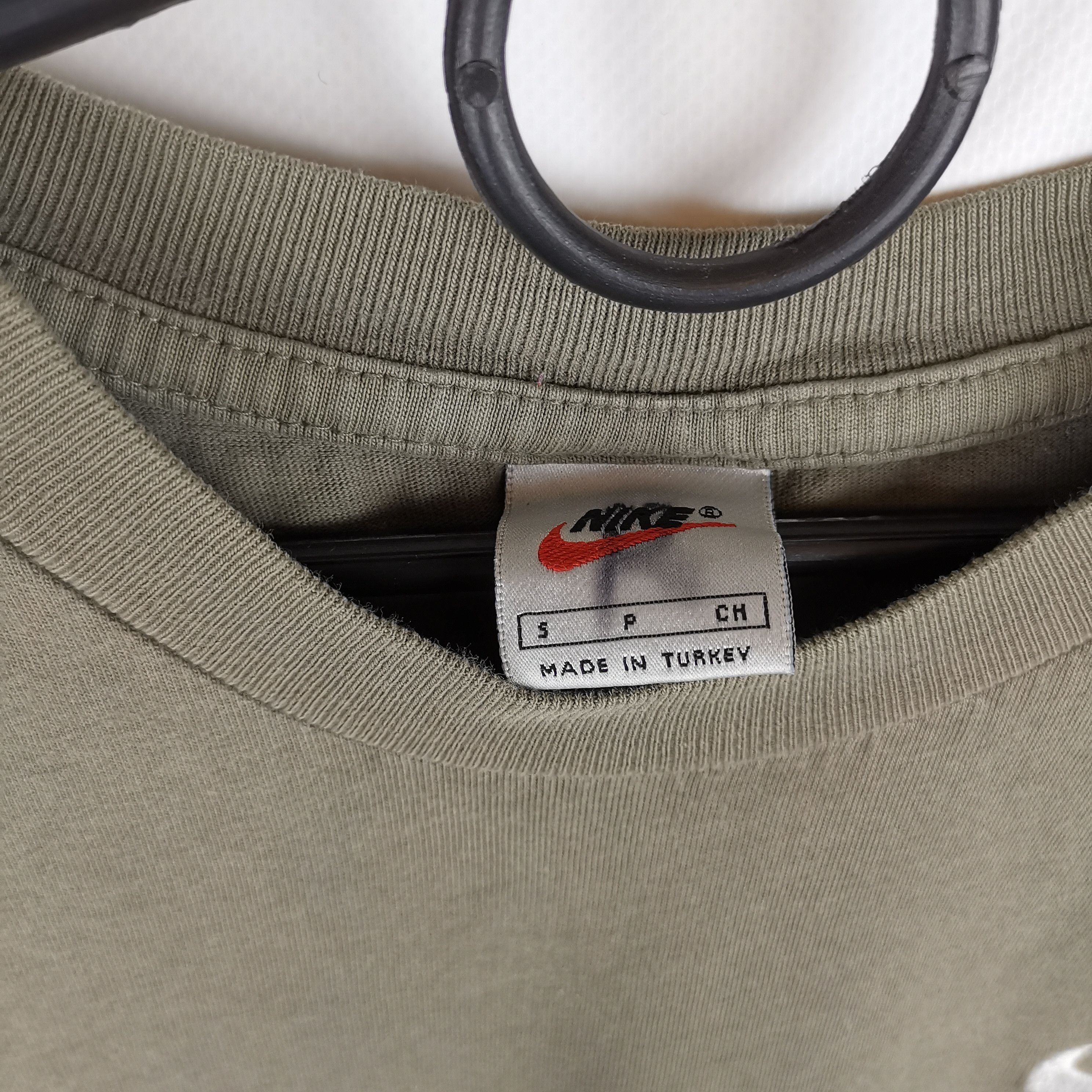 Nike × Vintage Nike Vintage 90s khaki basic blank tee shirt Size US S / EU 44-46 / 1 - 2 Thumbnail