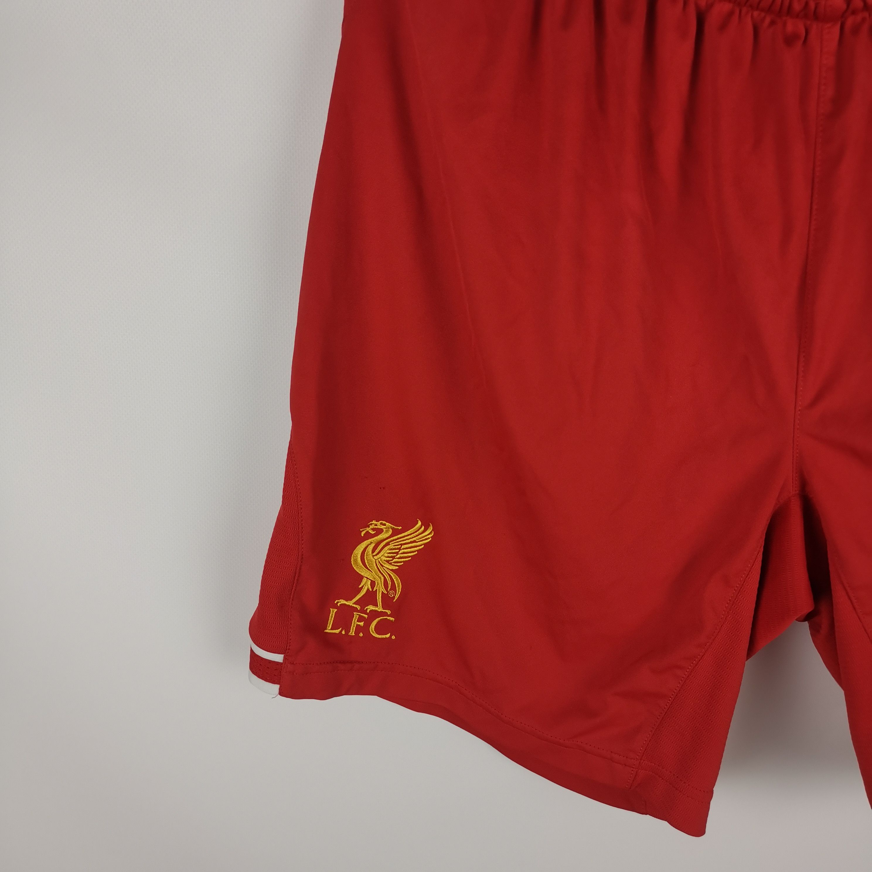 Warrior Warrior Liverpool 2010s home soccer jersey football shorts Size US 32 / EU 48 - 4 Thumbnail