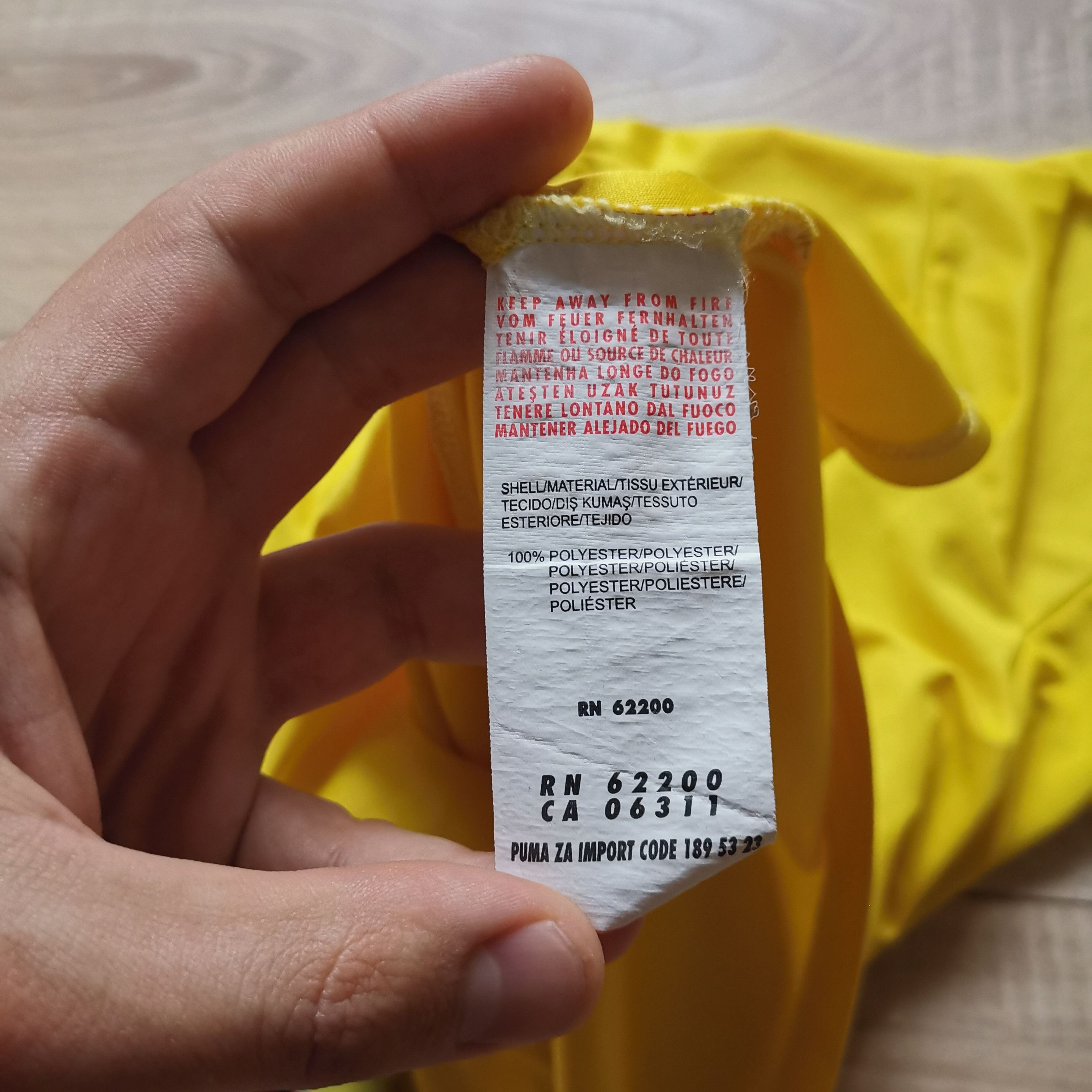 Puma Puma Borussia BVB 2014 2015 home soccer jersey football Size US M / EU 48-50 / 2 - 7 Thumbnail