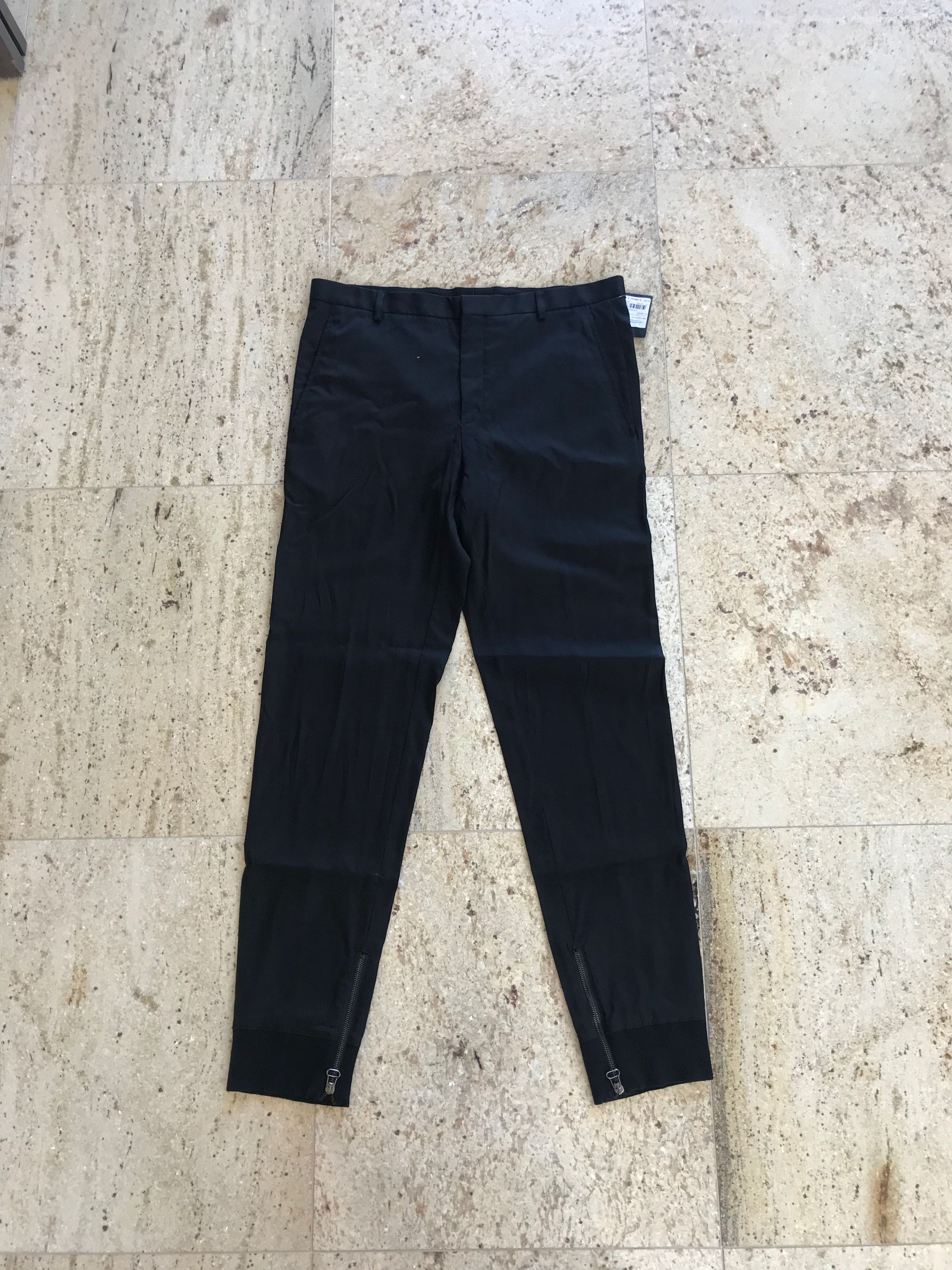 Lanvin 28 & 32 / Contrast Cuffed Hem Trousers in Fluid Twill Size US 28 / EU 44 - 2 Thumbnail
