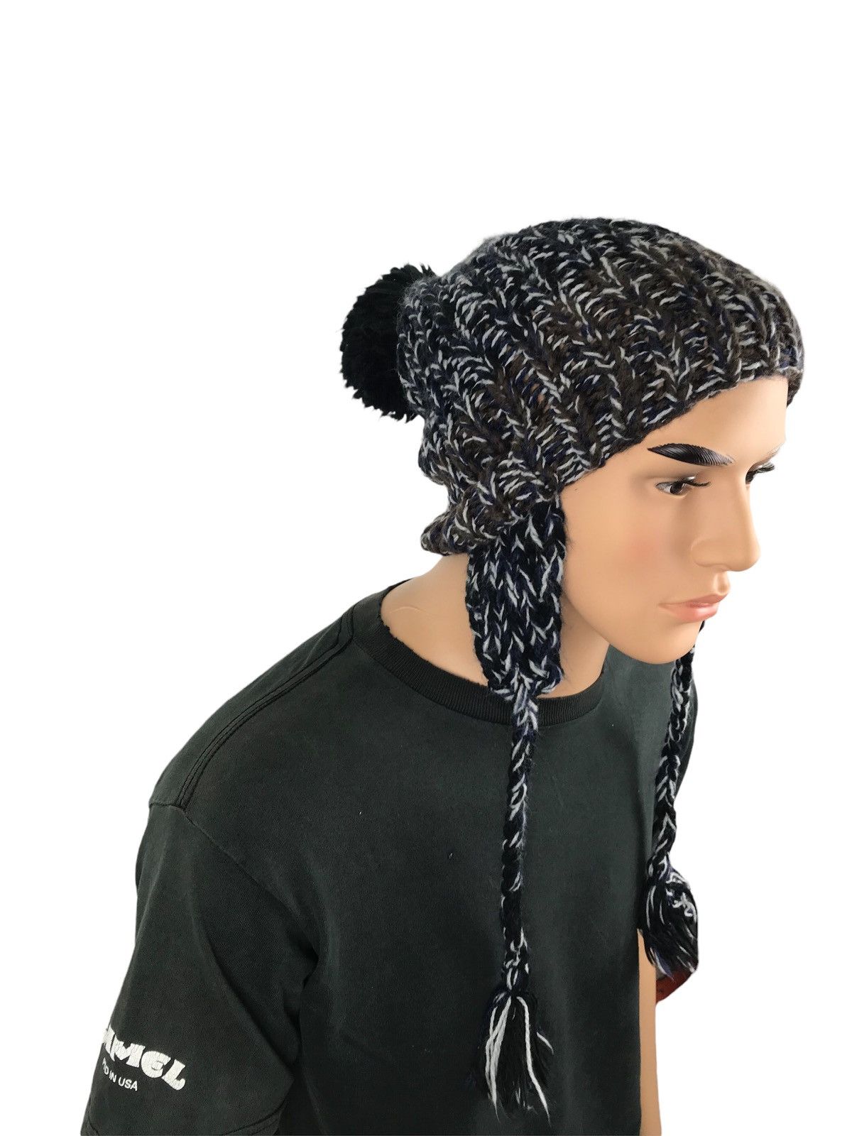 Override Knit snow hat nice design