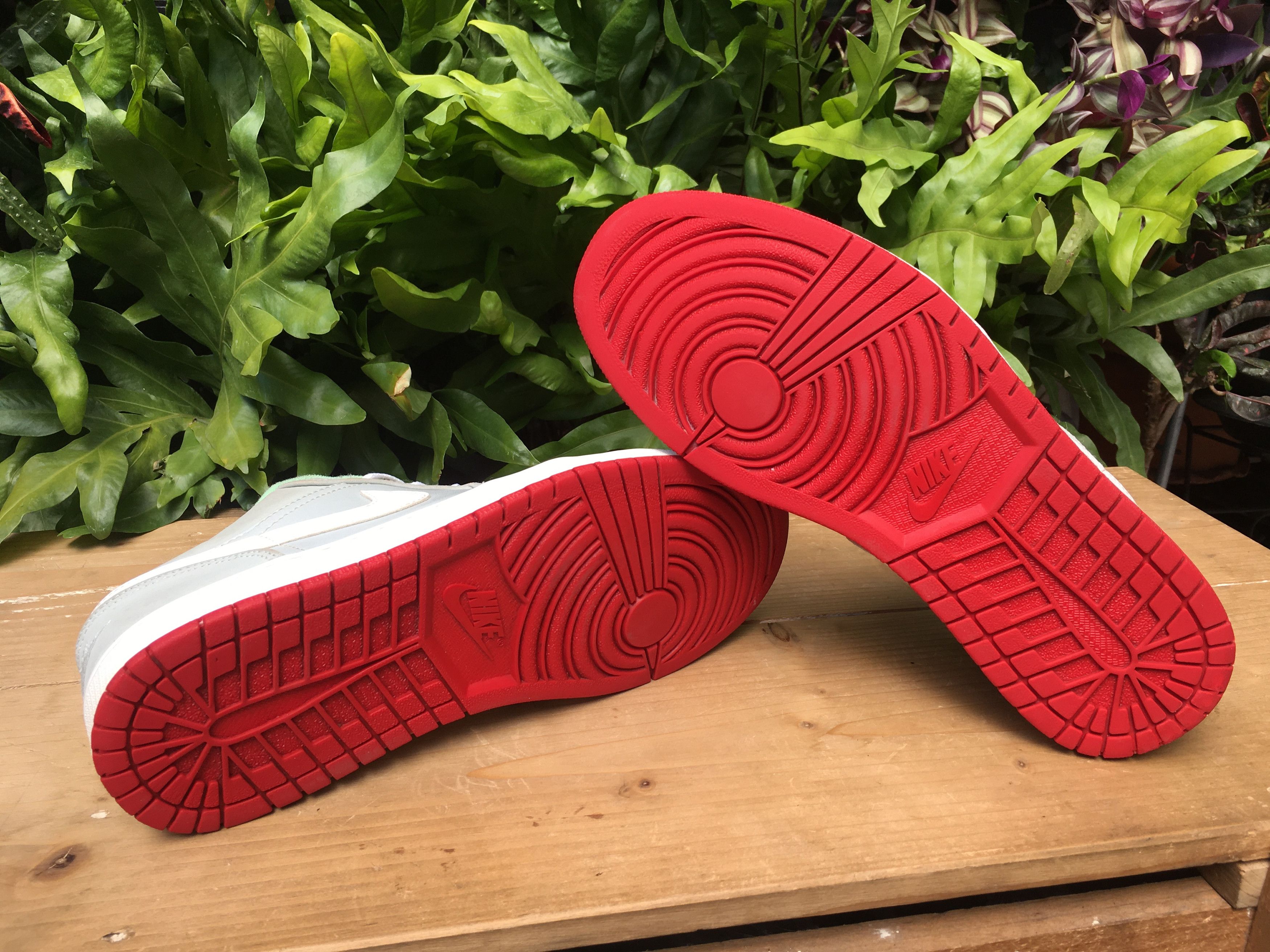 Jordan Brand × Nike 🔥 Nike Air Jordan 1 Retro Low Hare Jordan 2015 Size US 10 / EU 43 - 14 Thumbnail