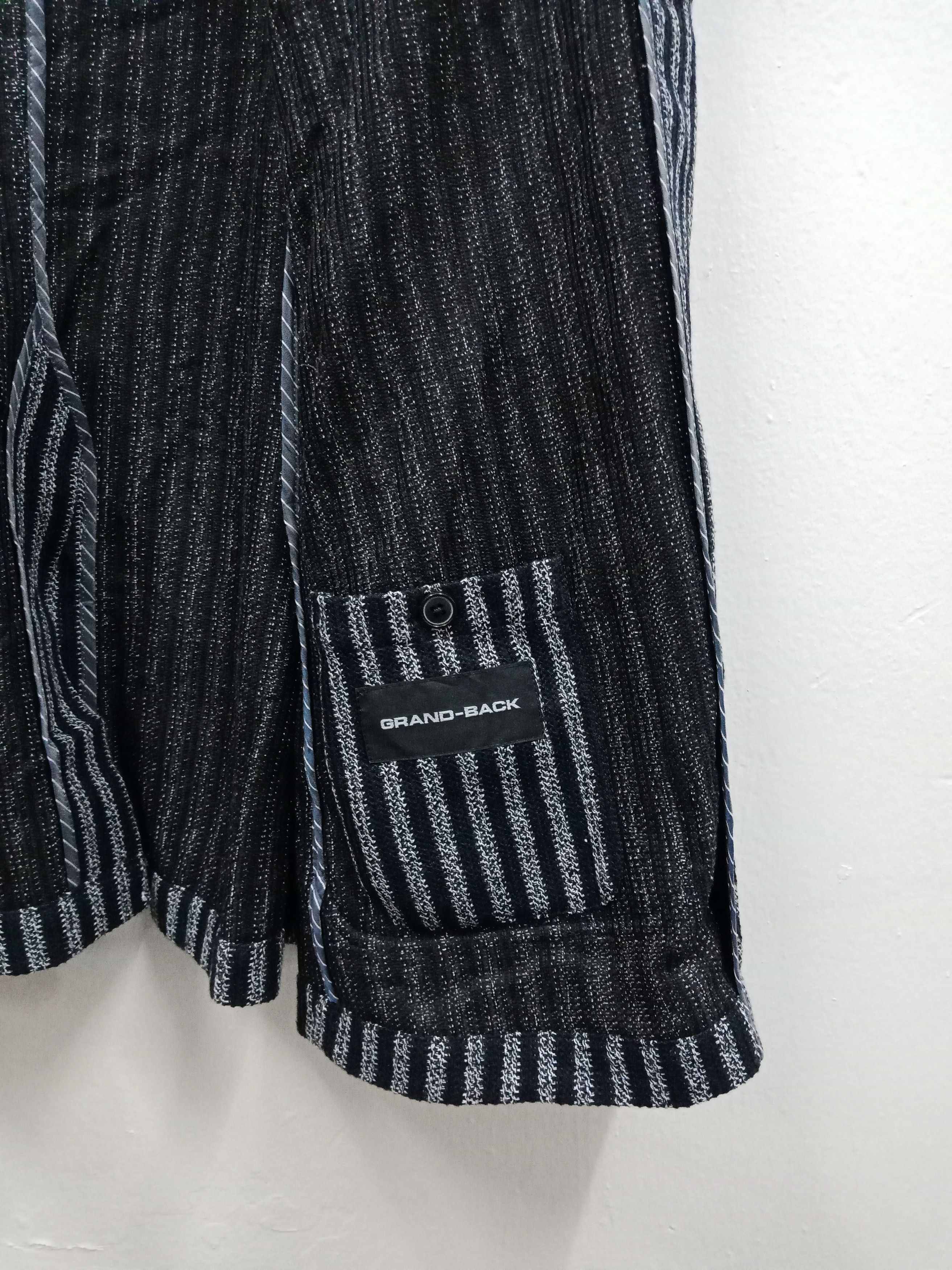 Japanese Brand Grand Back Geometric Art Shape Size US L / EU 52-54 / 3 - 8 Thumbnail