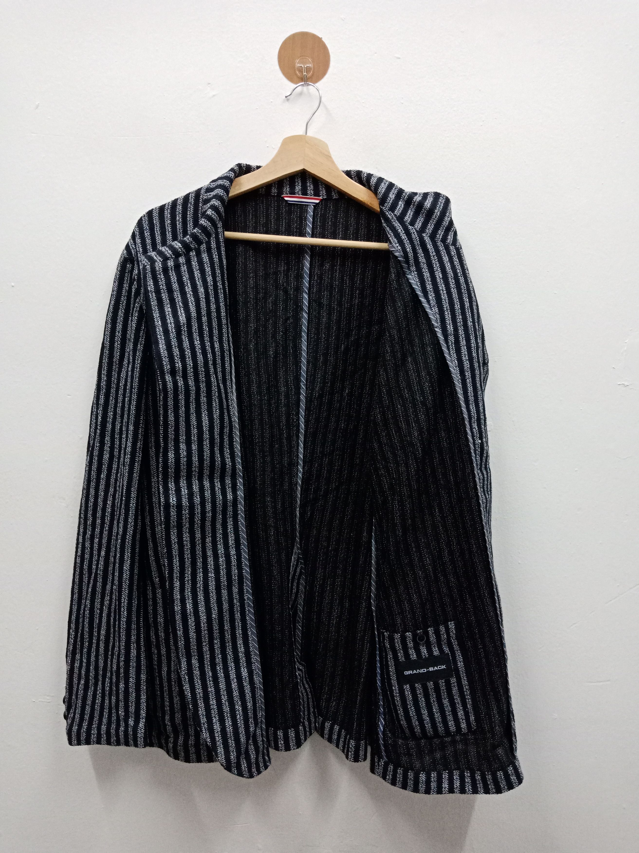 Japanese Brand Grand Back Geometric Art Shape Size US L / EU 52-54 / 3 - 2 Thumbnail