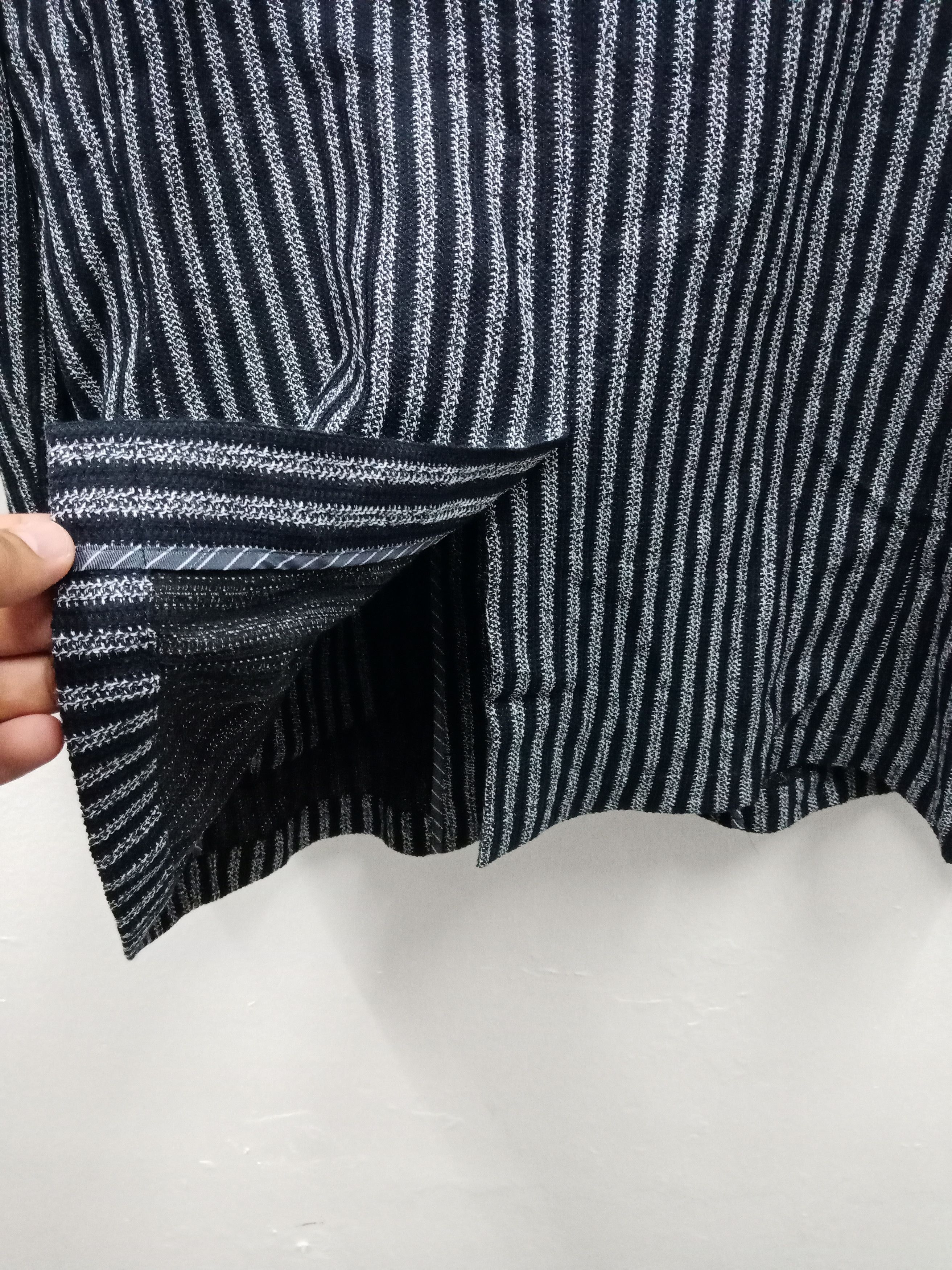 Japanese Brand Grand Back Geometric Art Shape Size US L / EU 52-54 / 3 - 6 Thumbnail