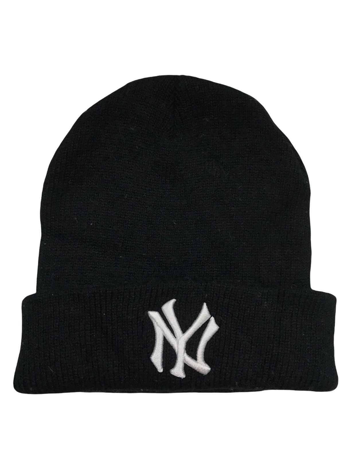 New York Yankees NY Logo black beanie Size ONE SIZE - 1 Thumbnail