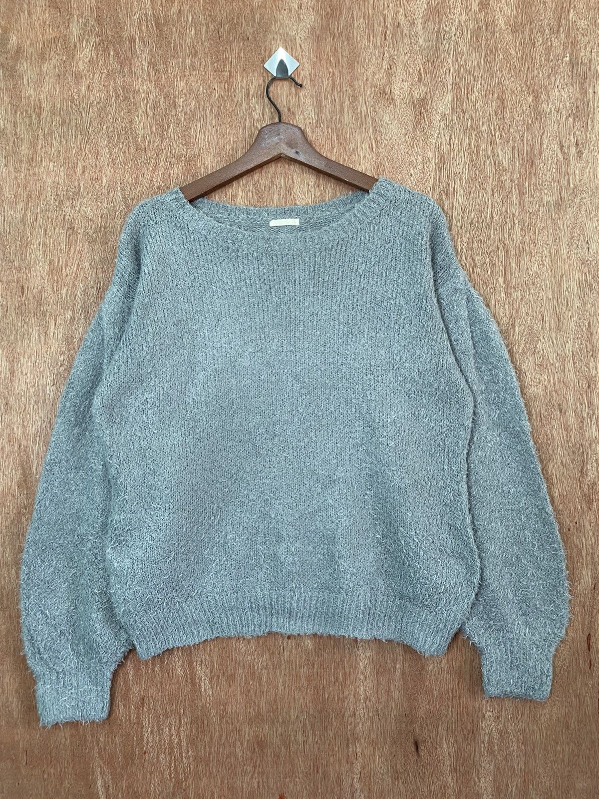 Japanese Brand GU japan Grey shaggy fur Mohair Knit Sweaters #B563 Size US L / EU 52-54 / 3 - 1 Thumbnail