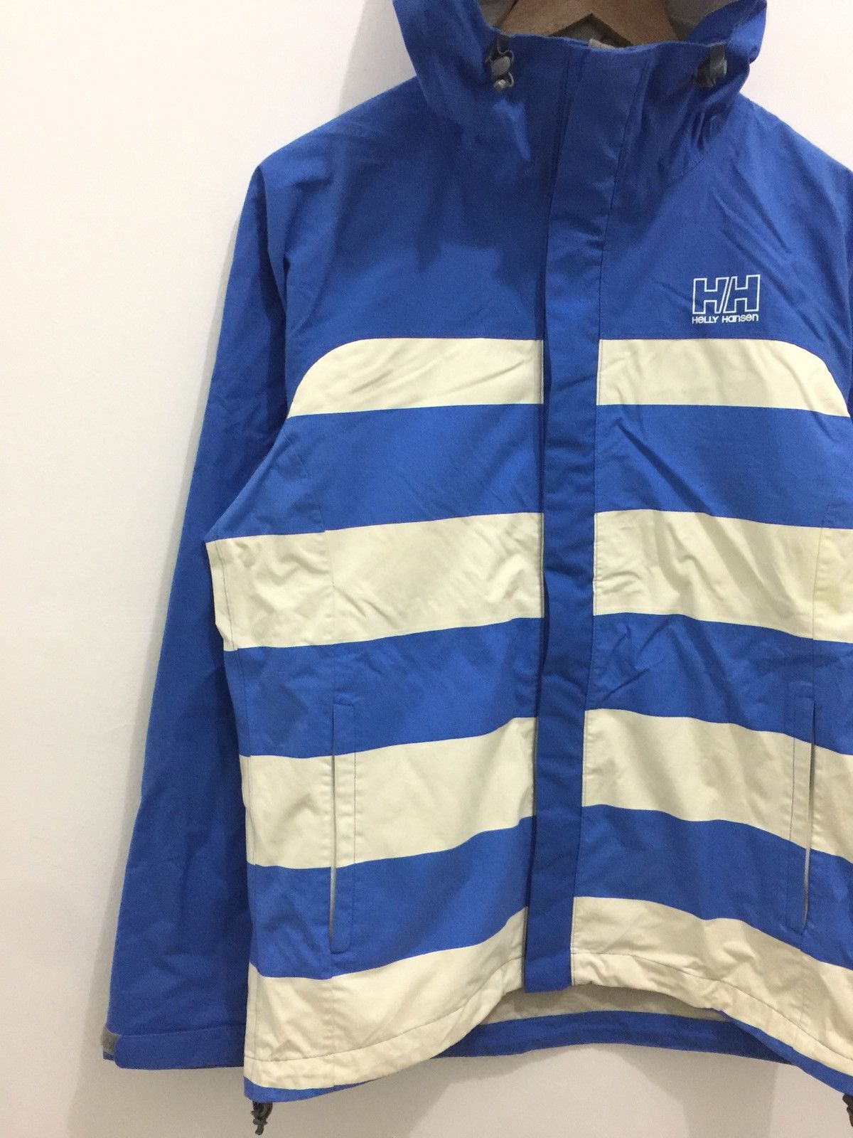 Helly Hansen Helly Hansen Windbreaker Waterproof 20.5”x27” Size US M / EU 48-50 / 2 - 3 Thumbnail