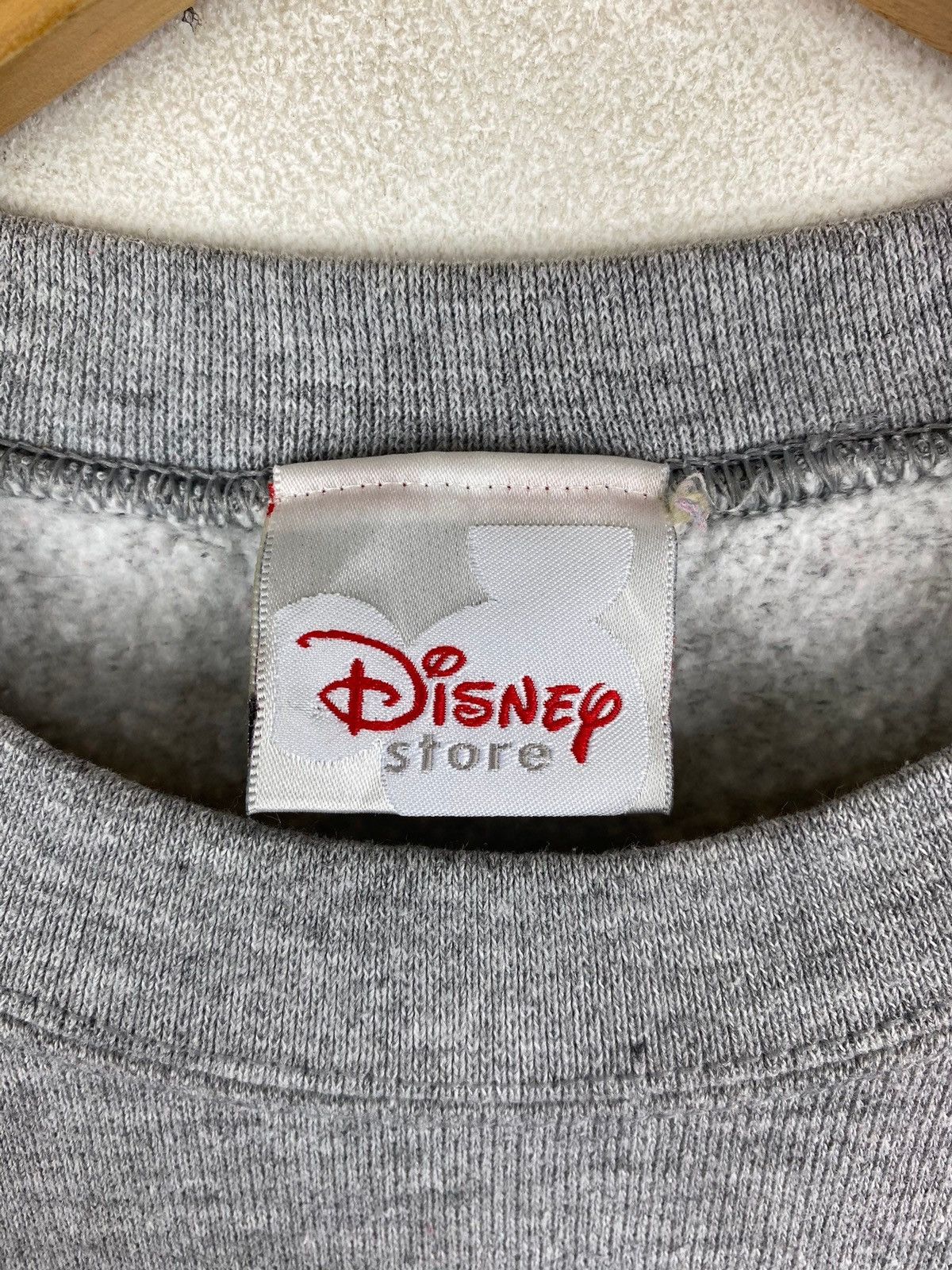 Cartoon Network × Disney × Vintage Vintage WINNIE THE POOH Disney Cartoon Sweatshirt Pullover Size US M / EU 48-50 / 2 - 4 Thumbnail
