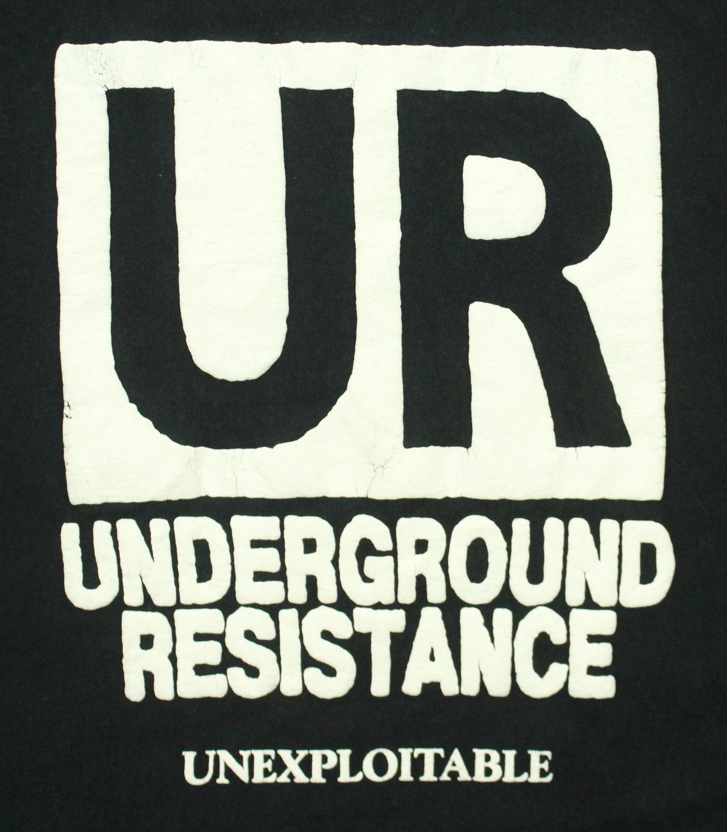 Band Tees Vintage 00s UR UNDERGROUND RESISTANCE T Shirt Electro Techno Size US L / EU 52-54 / 3 - 6 Thumbnail