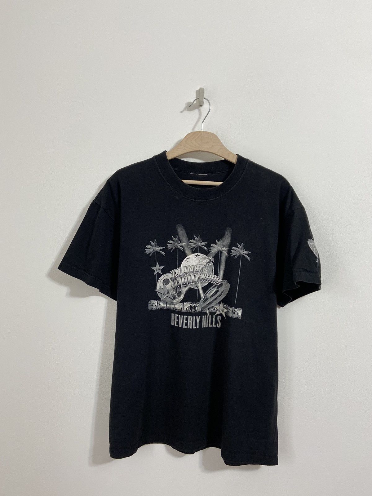 Band Tees × Planet Hollywood × Vintage Vintage Shirt Planet Hollywood Beverly Hills Size US L / EU 52-54 / 3 - 1 Thumbnail