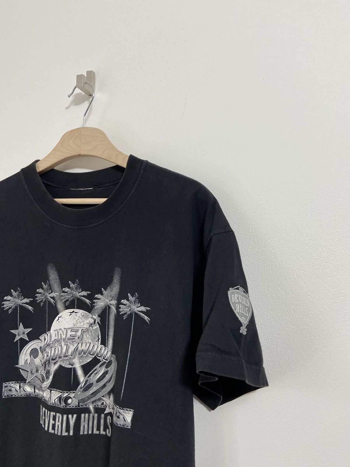 Band Tees × Planet Hollywood × Vintage Vintage Shirt Planet Hollywood Beverly Hills Size US L / EU 52-54 / 3 - 2 Thumbnail
