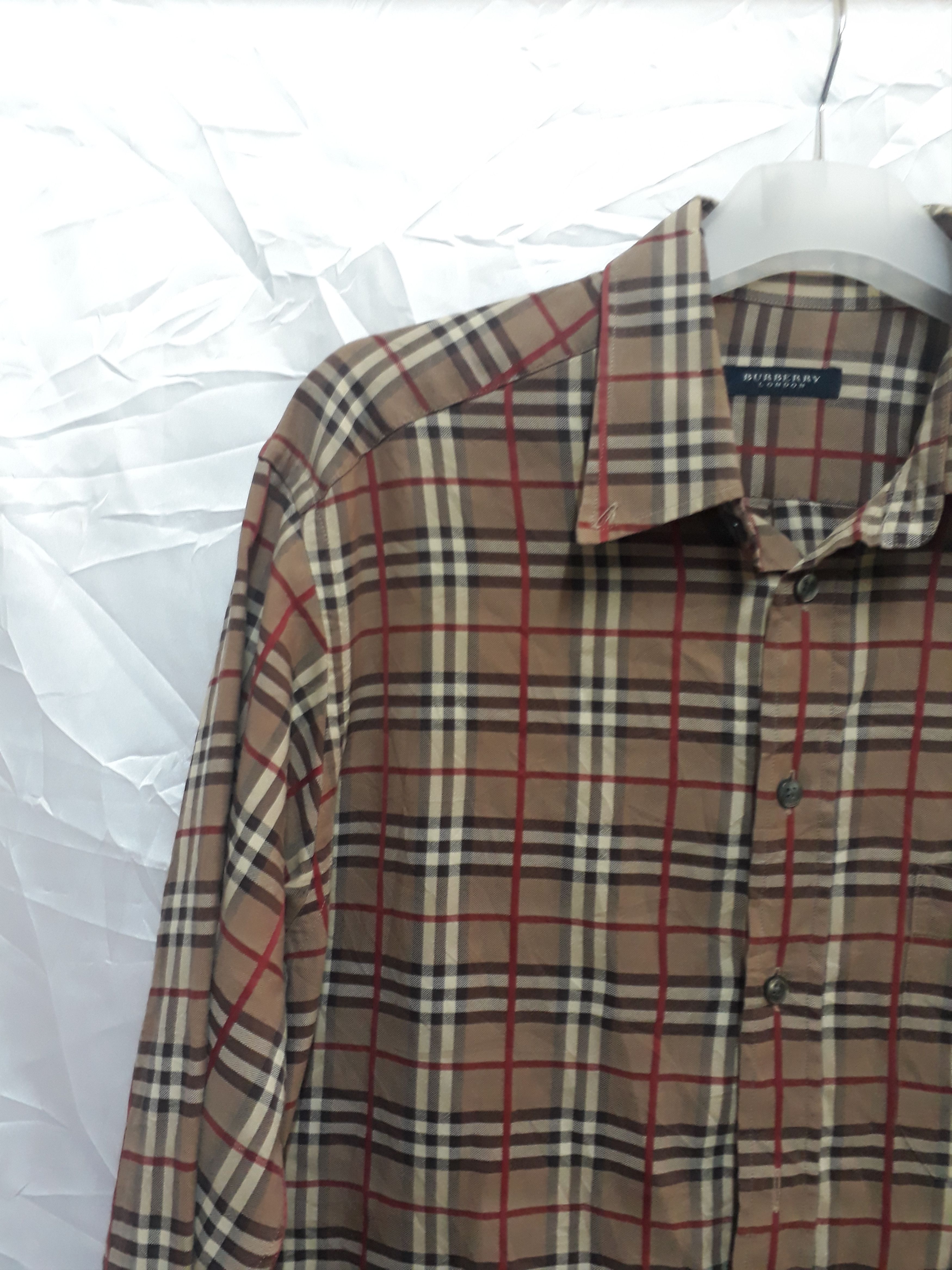 Burberry Burberry Nova Checked Shirts Button Ups Made In UK Size US L / EU 52-54 / 3 - 2 Thumbnail
