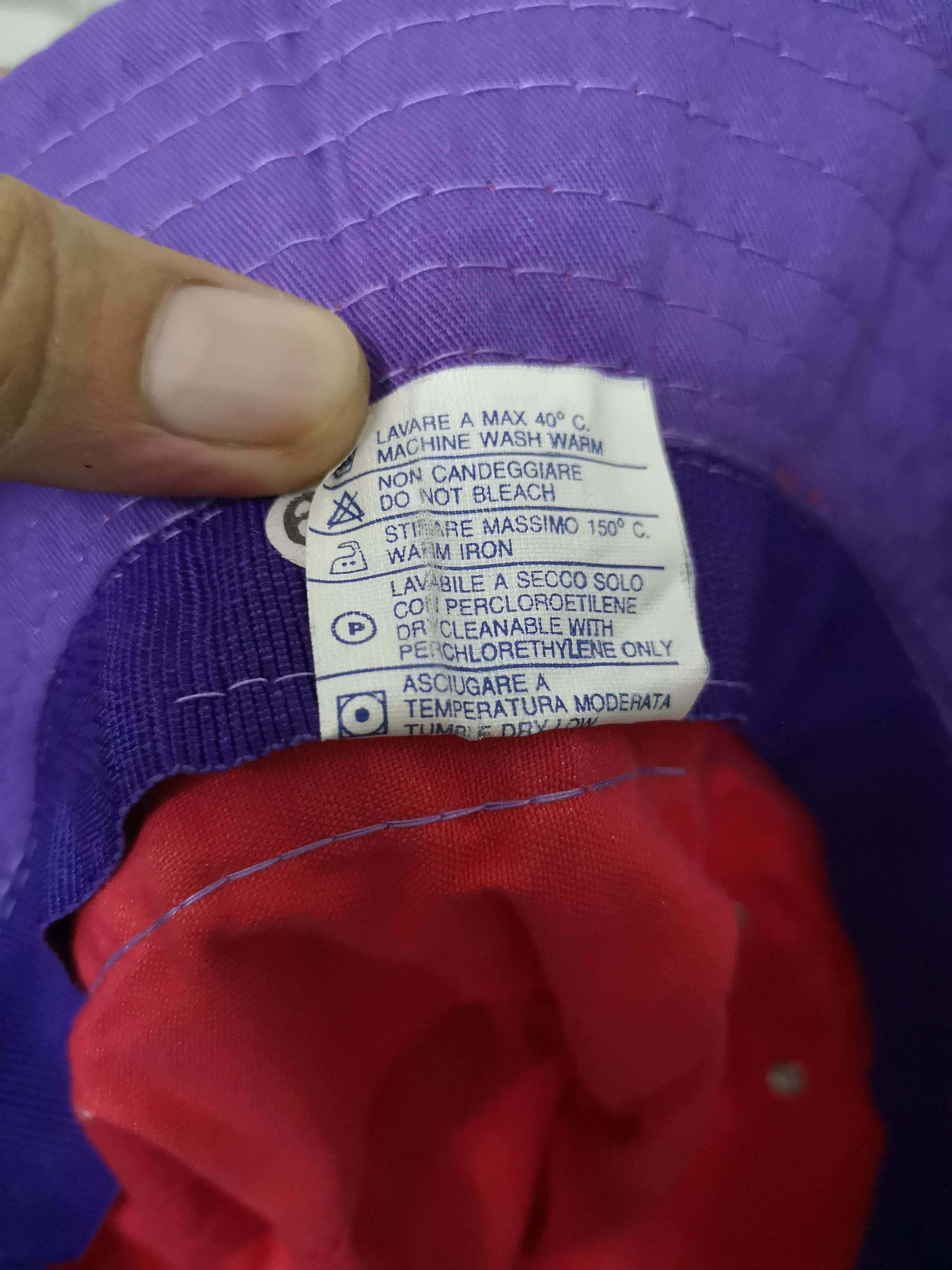 Fila ARCHIVAL FILA LOGO SPELLS BUCKET HAT ITALY Size ONE SIZE - 14 Thumbnail