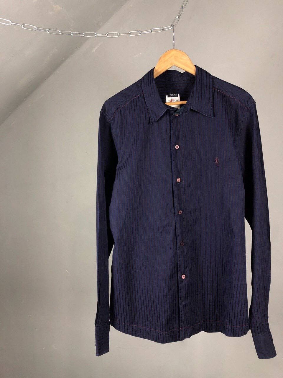 Vintage Versace luxury vintage shirt Size US XL / EU 56 / 4 - 1 Thumbnail